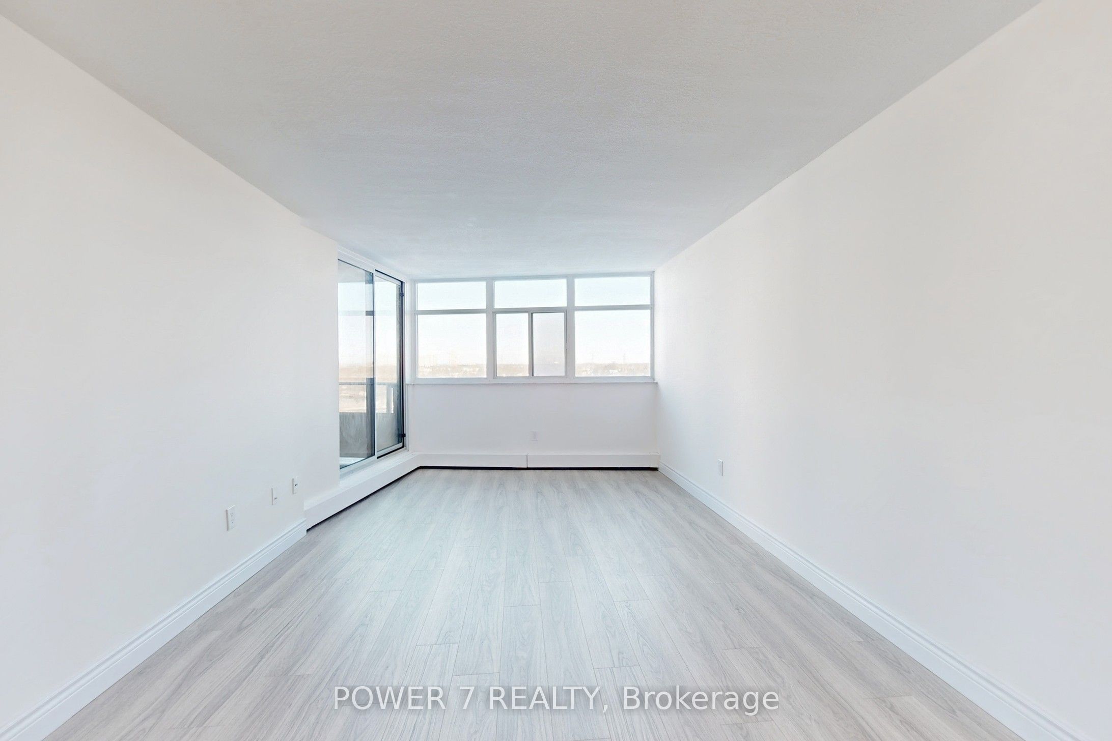 2050 Bridletowne Circle 805 Property Photo 8