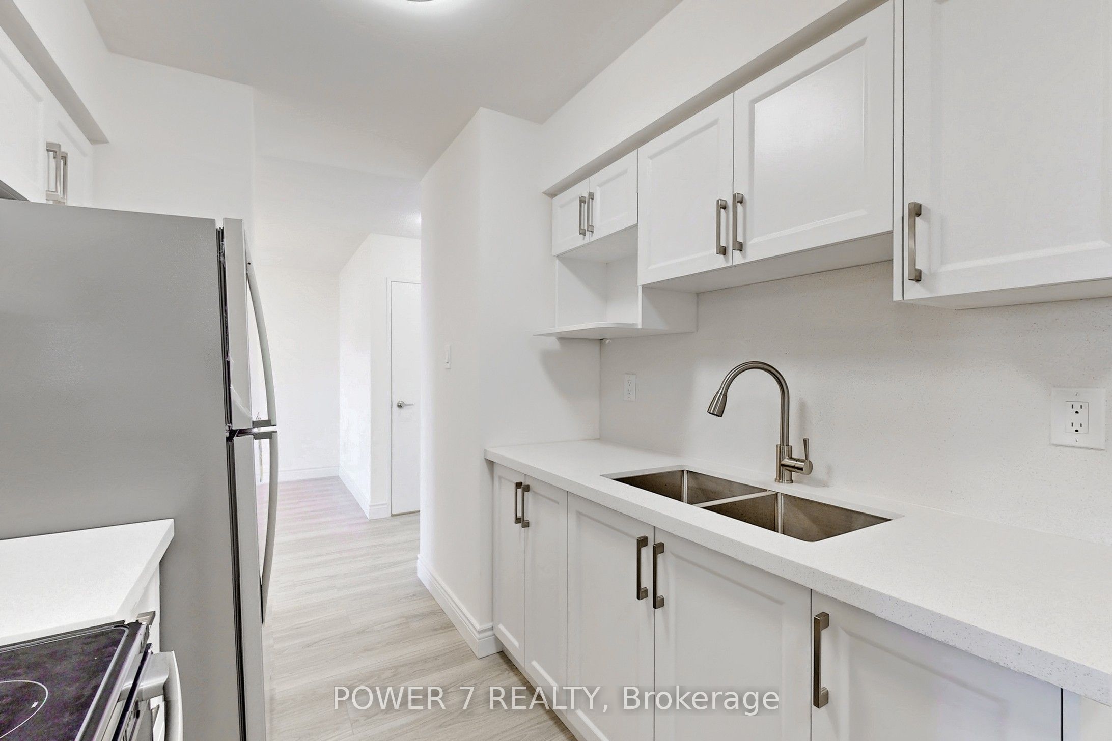 2050 Bridletowne Circle 805 Property Photo 13
