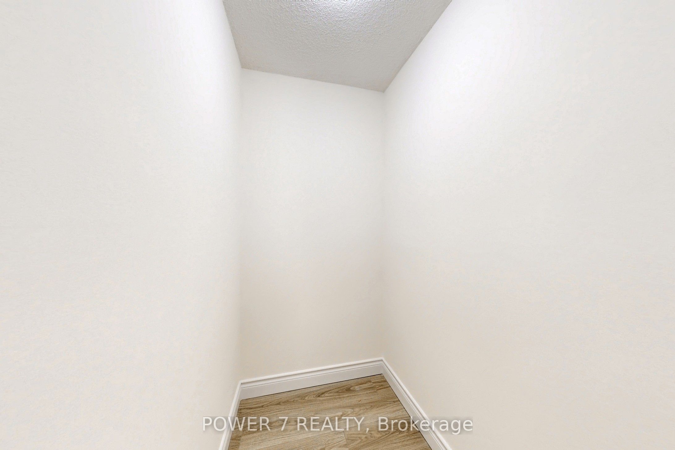 2050 Bridletowne Circle 805 Property Photo 18