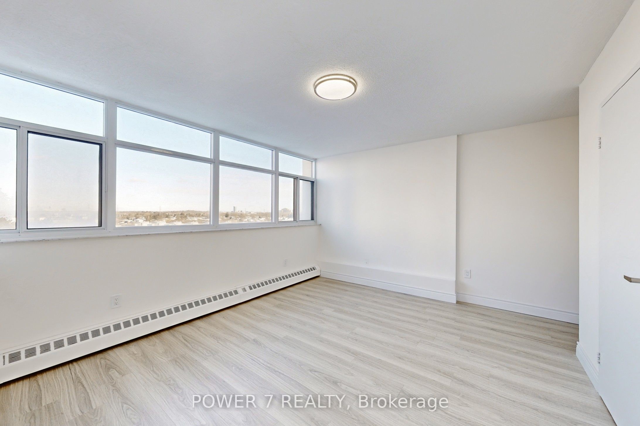 2050 Bridletowne Circle 805 Property Photo 21