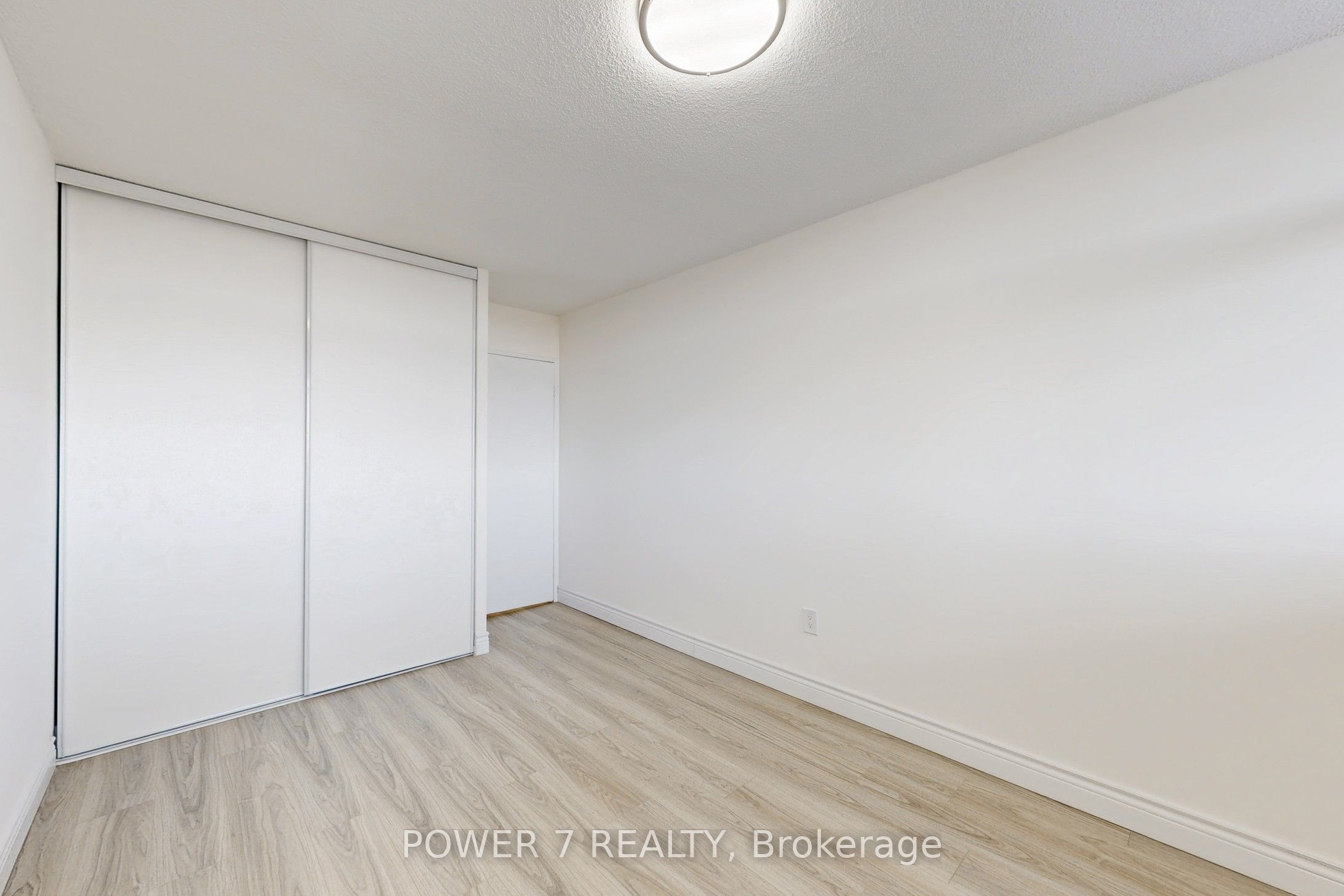 2050 Bridletowne Circle 805 Property Photo 26