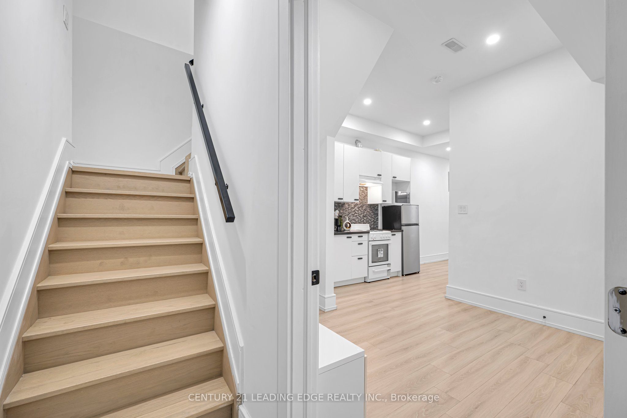 57a Jeavons Avenue Property Photo 38