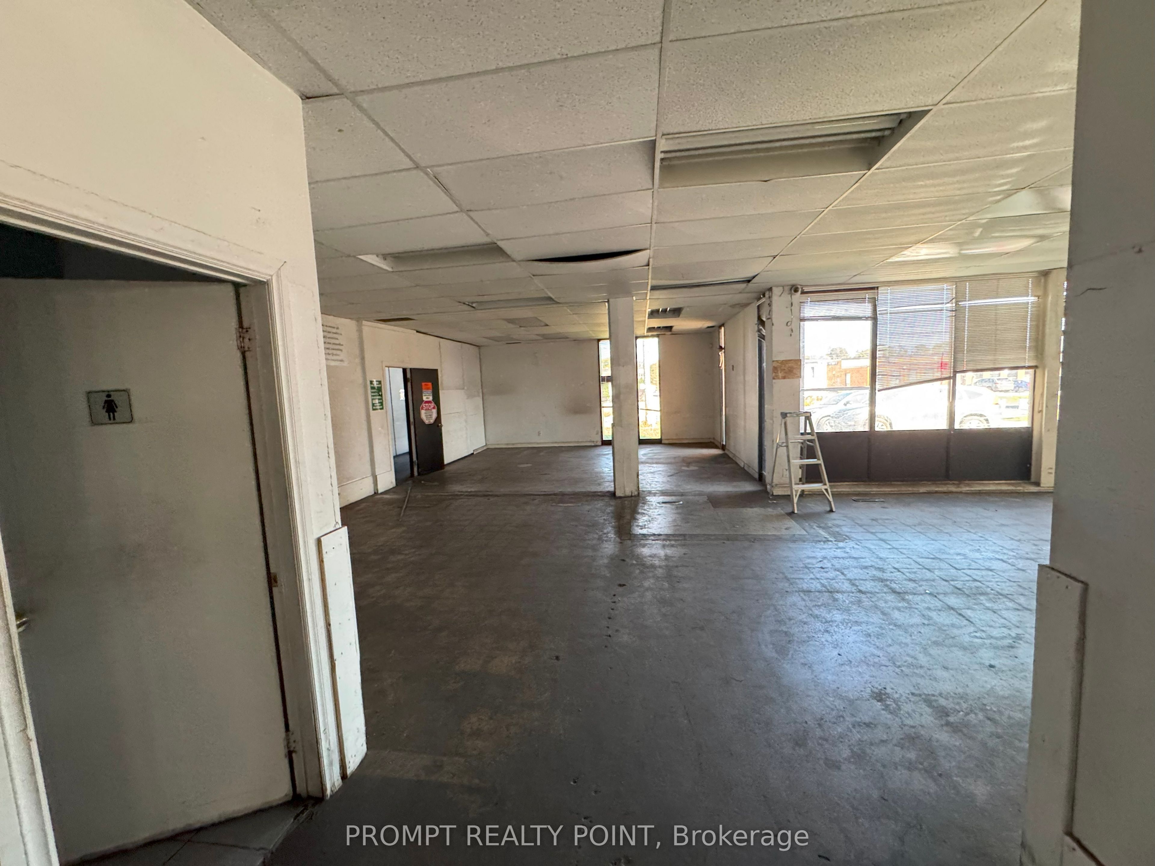 228 Midwest Road Property Photo 3