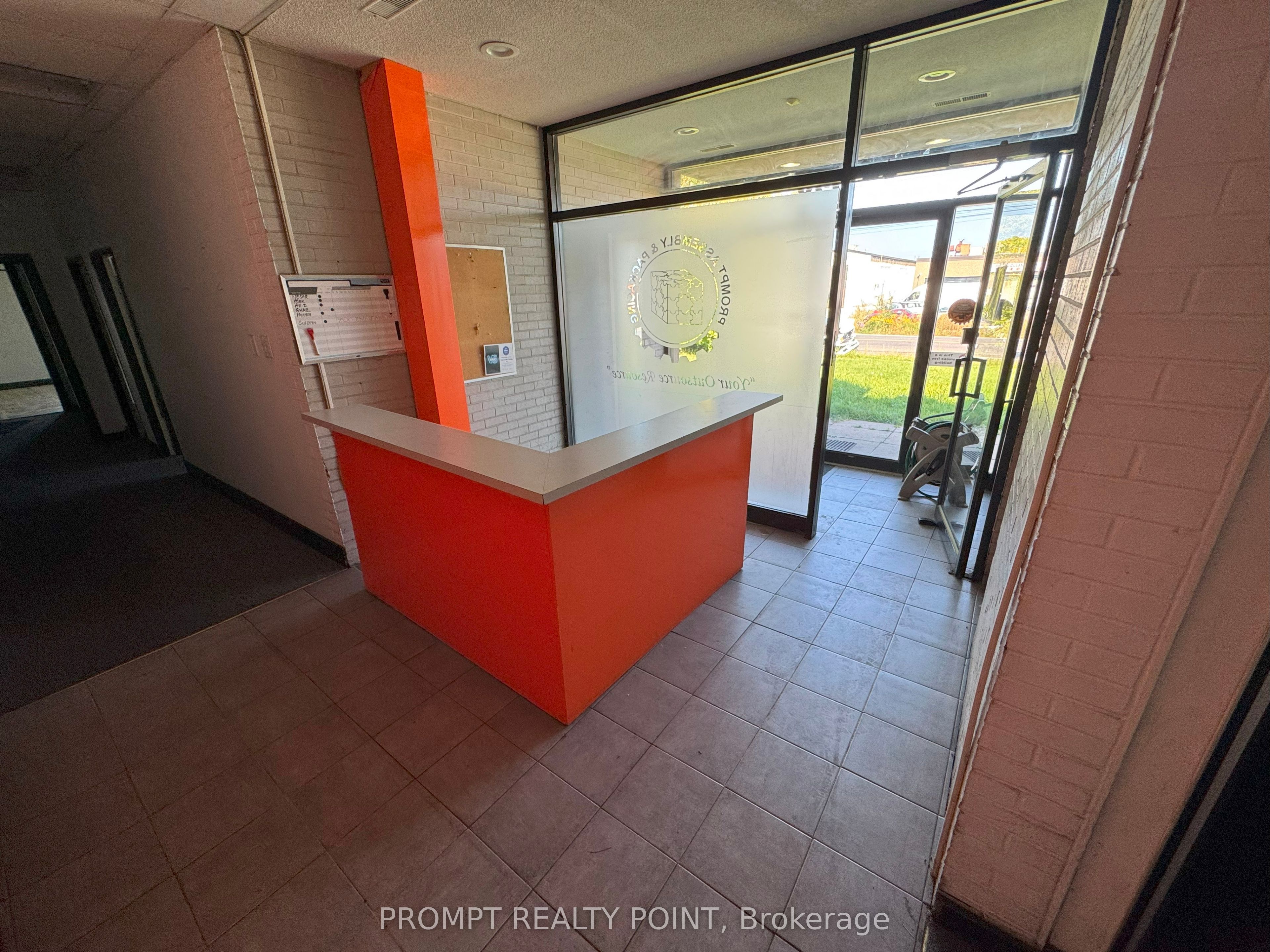 228 Midwest Road Property Photo 7