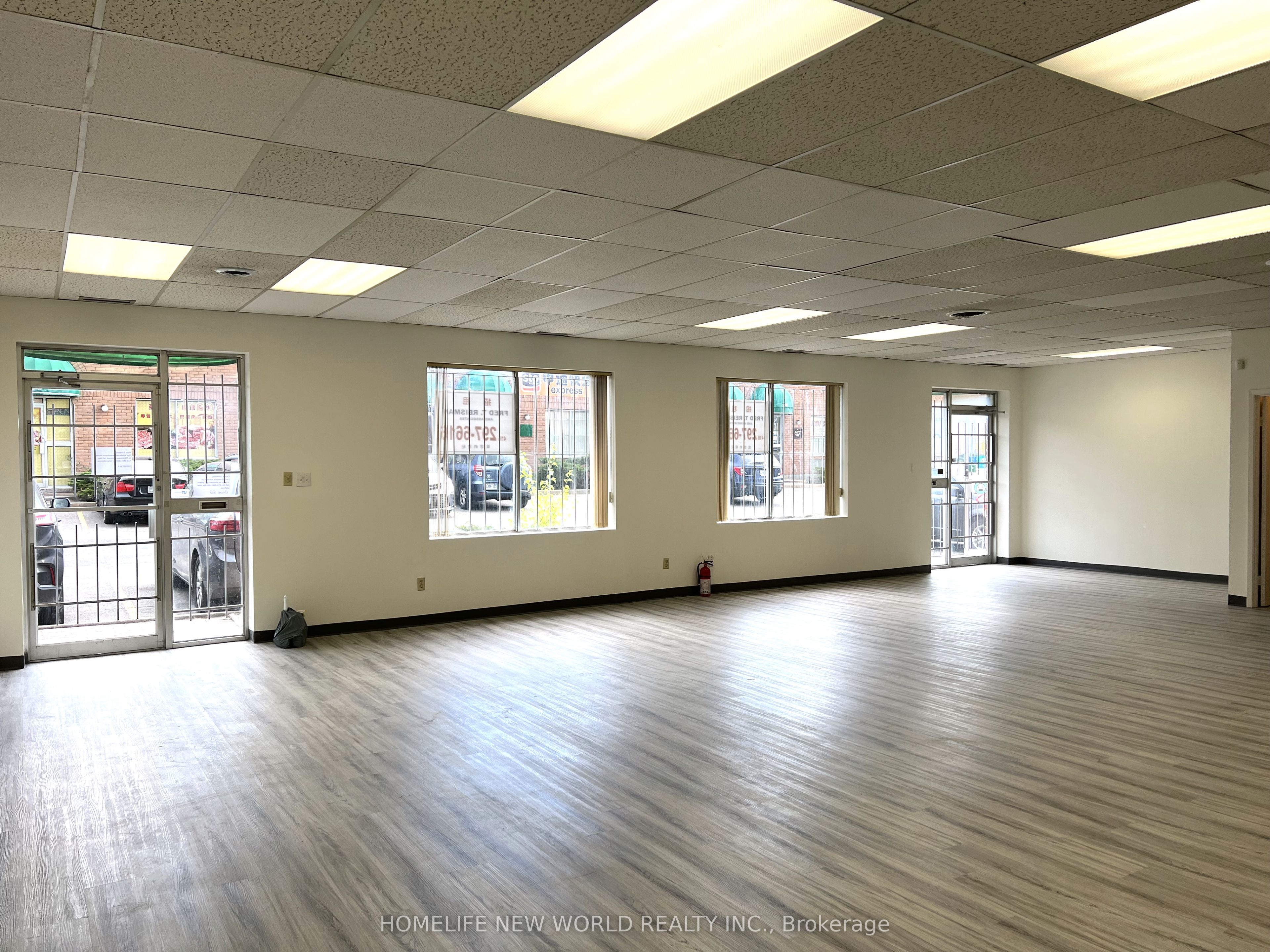 #135/136 - 70 Silver Star Boulevard Property Photo 3