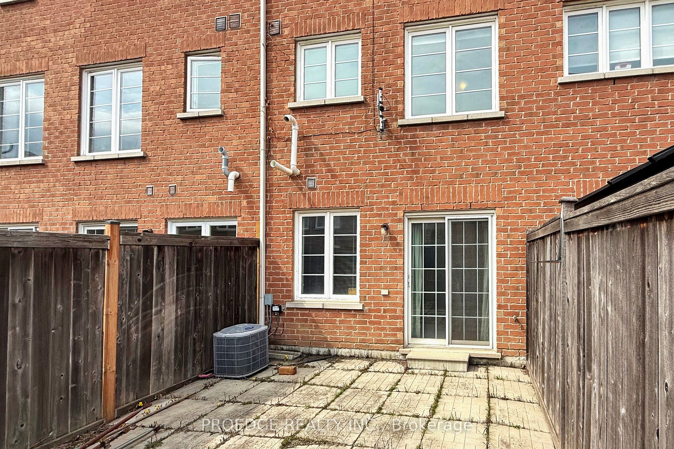53 Ferguson Street Property Photo 43