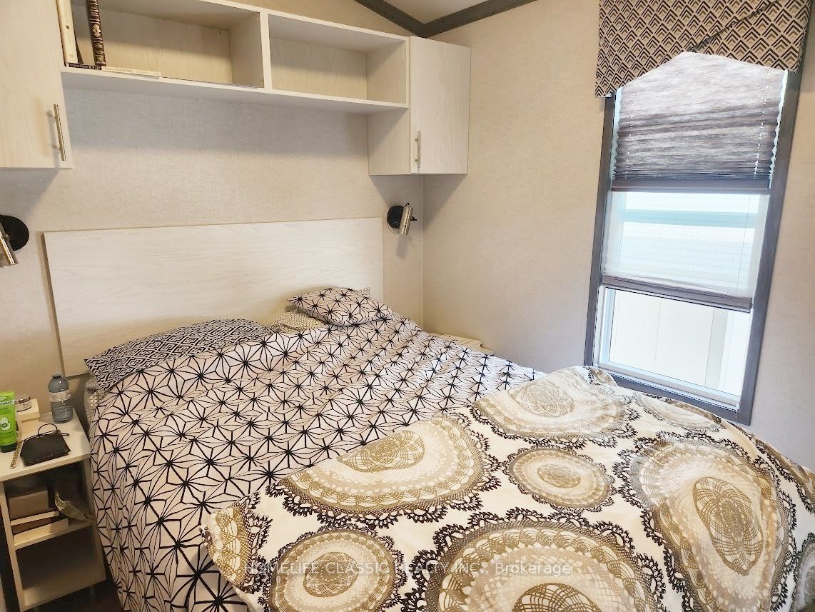 225 Platten Boulevard Property Photo 9