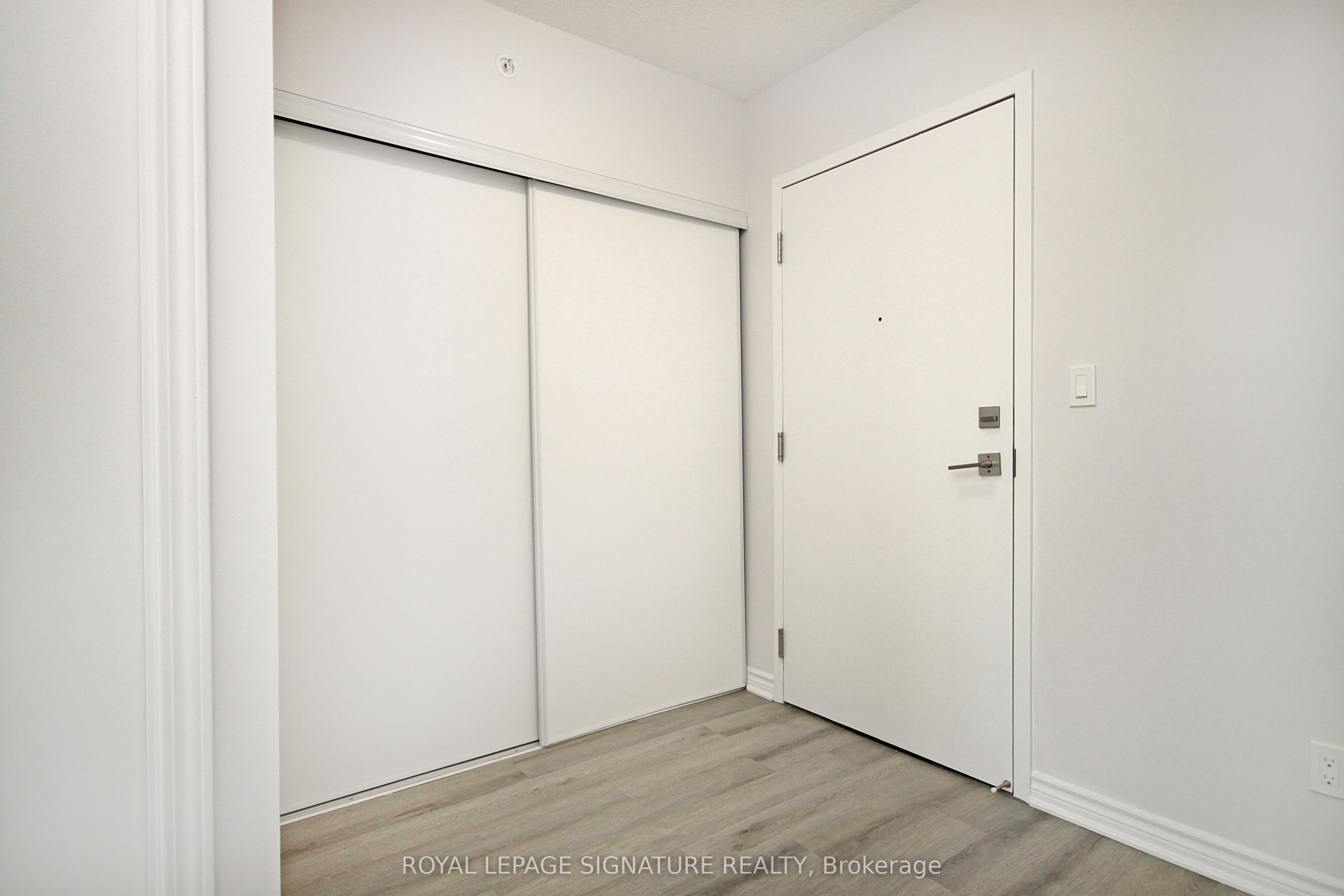 1 Falaise Road 212 Property Photo 2