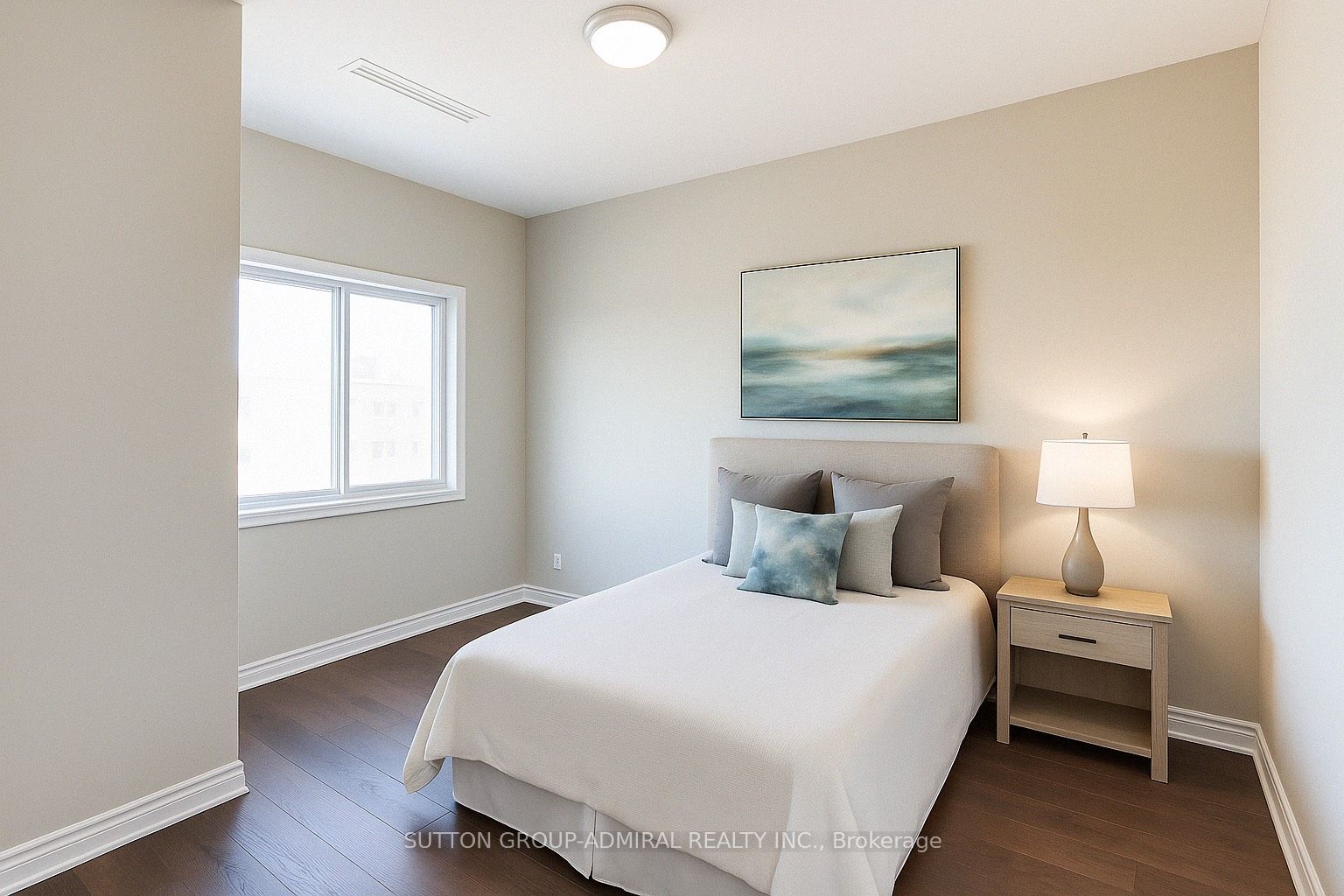 44 Bond Street W 305 Property Photo 8