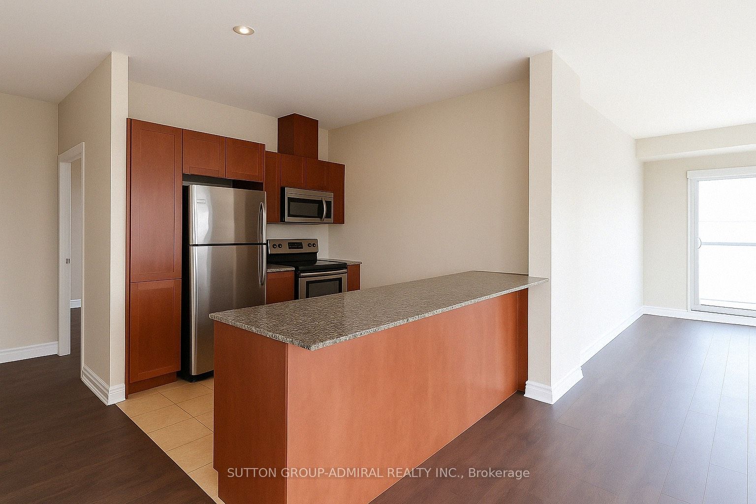 44 Bond Street W 305 Property Photo 10