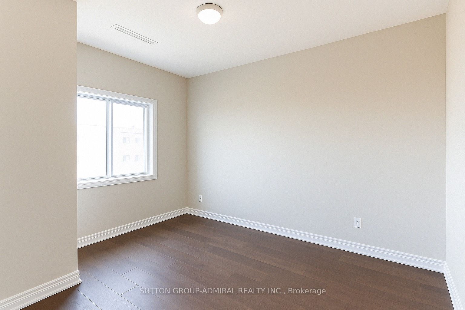 44 Bond Street W 305 Property Photo 11
