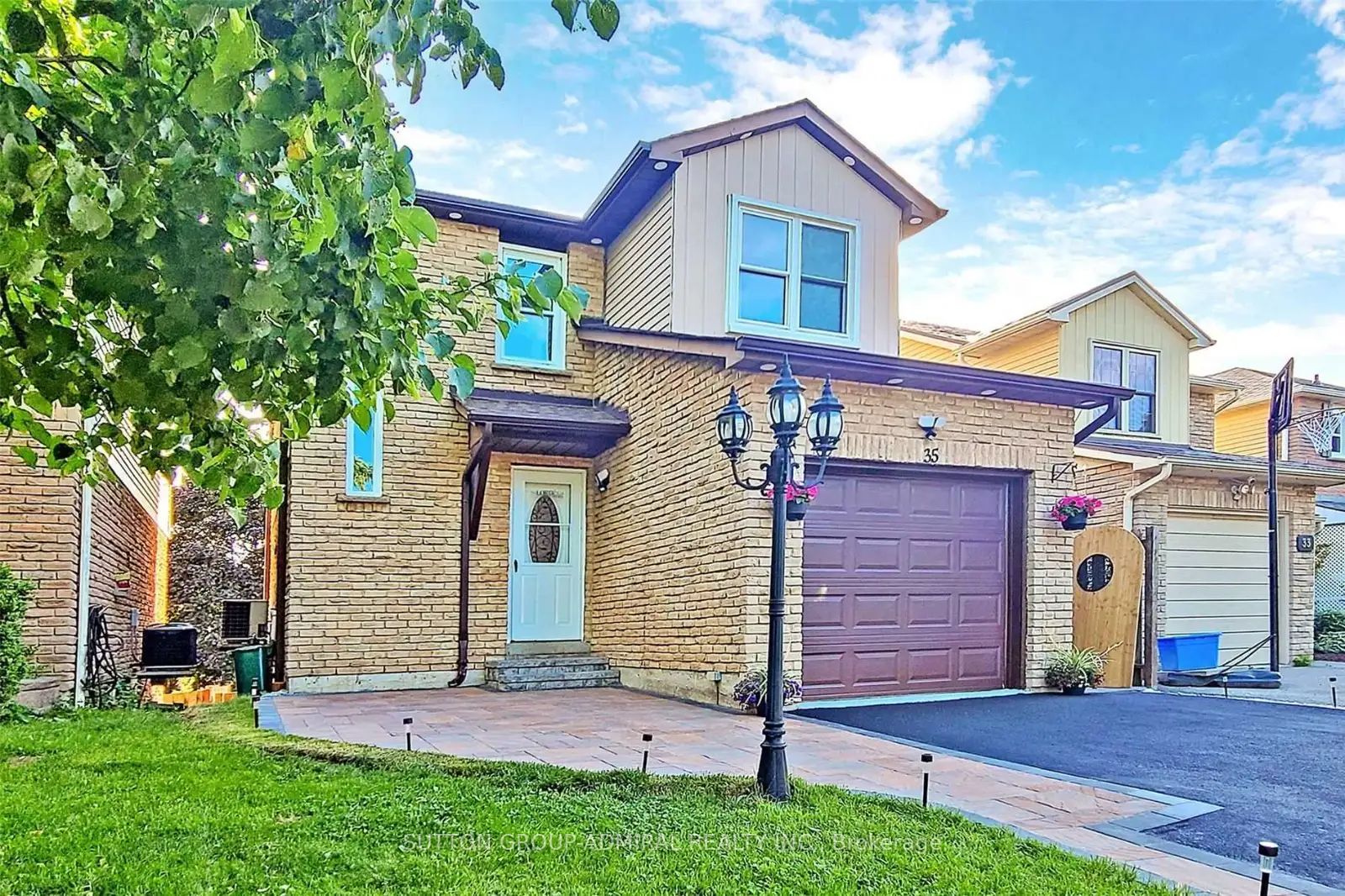 #(upper) - 35 Kirby Crescent Property Photo