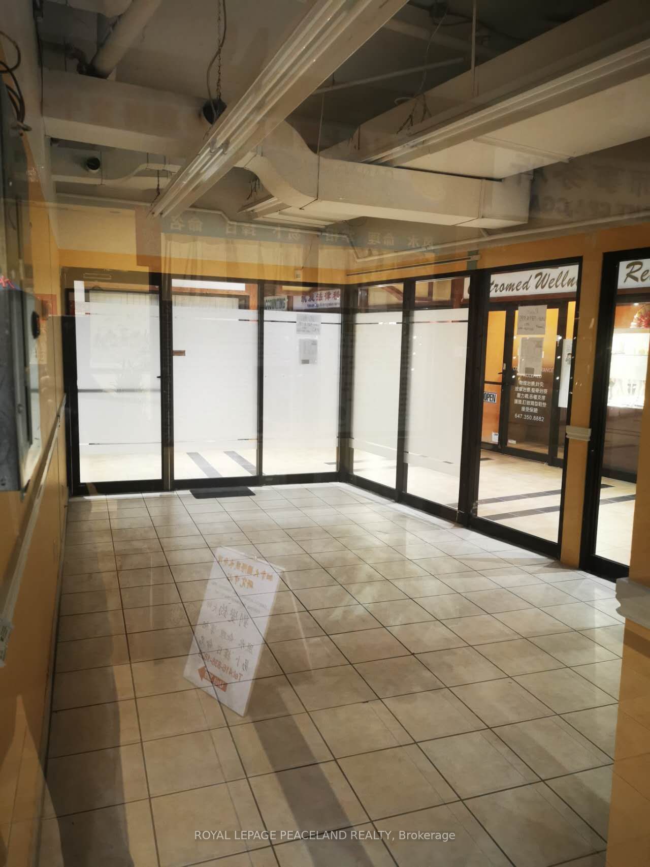 #389/395 - 4438 Sheppard Avenue Property Photo 5