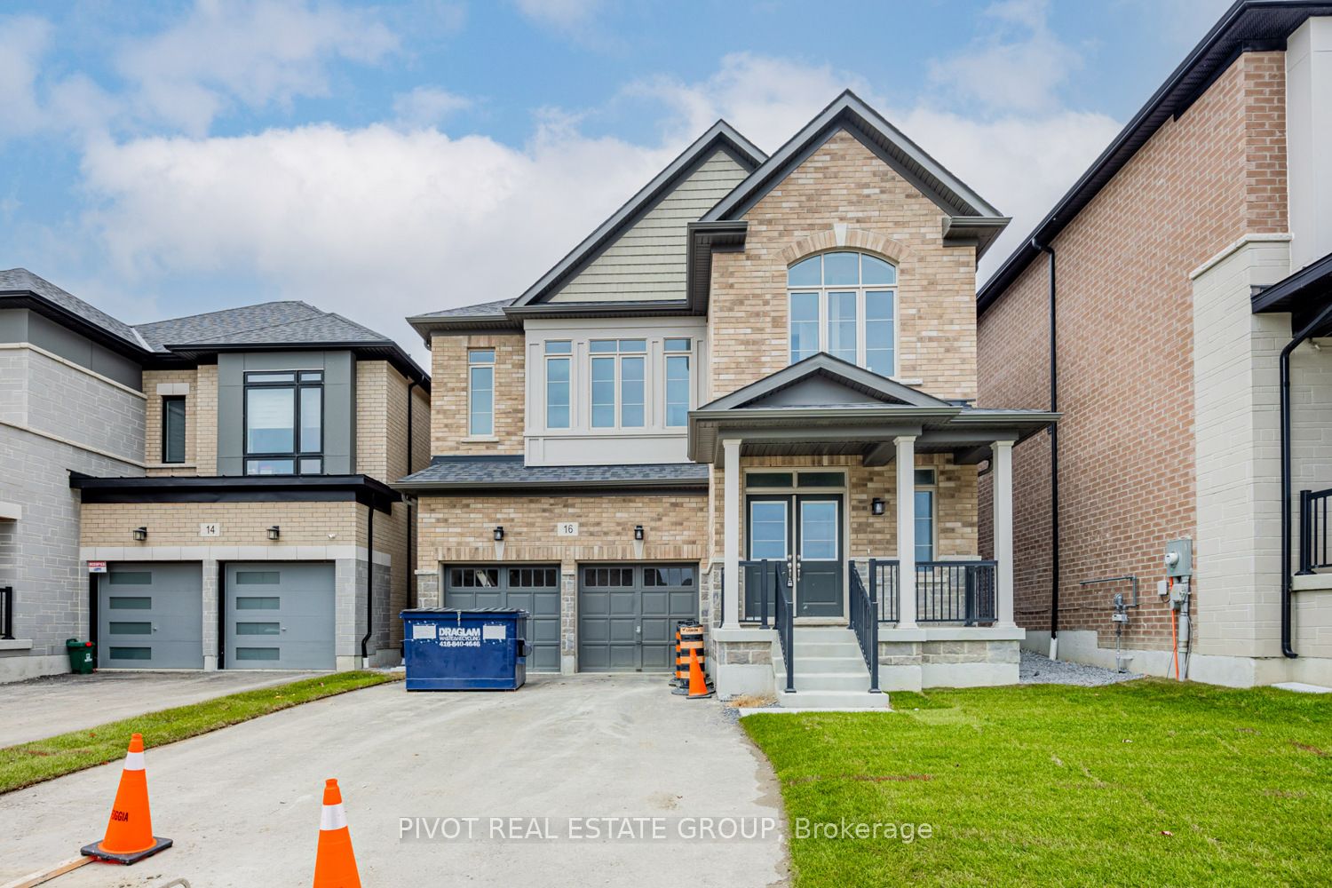 16 Waterfront Crescent Property Photo