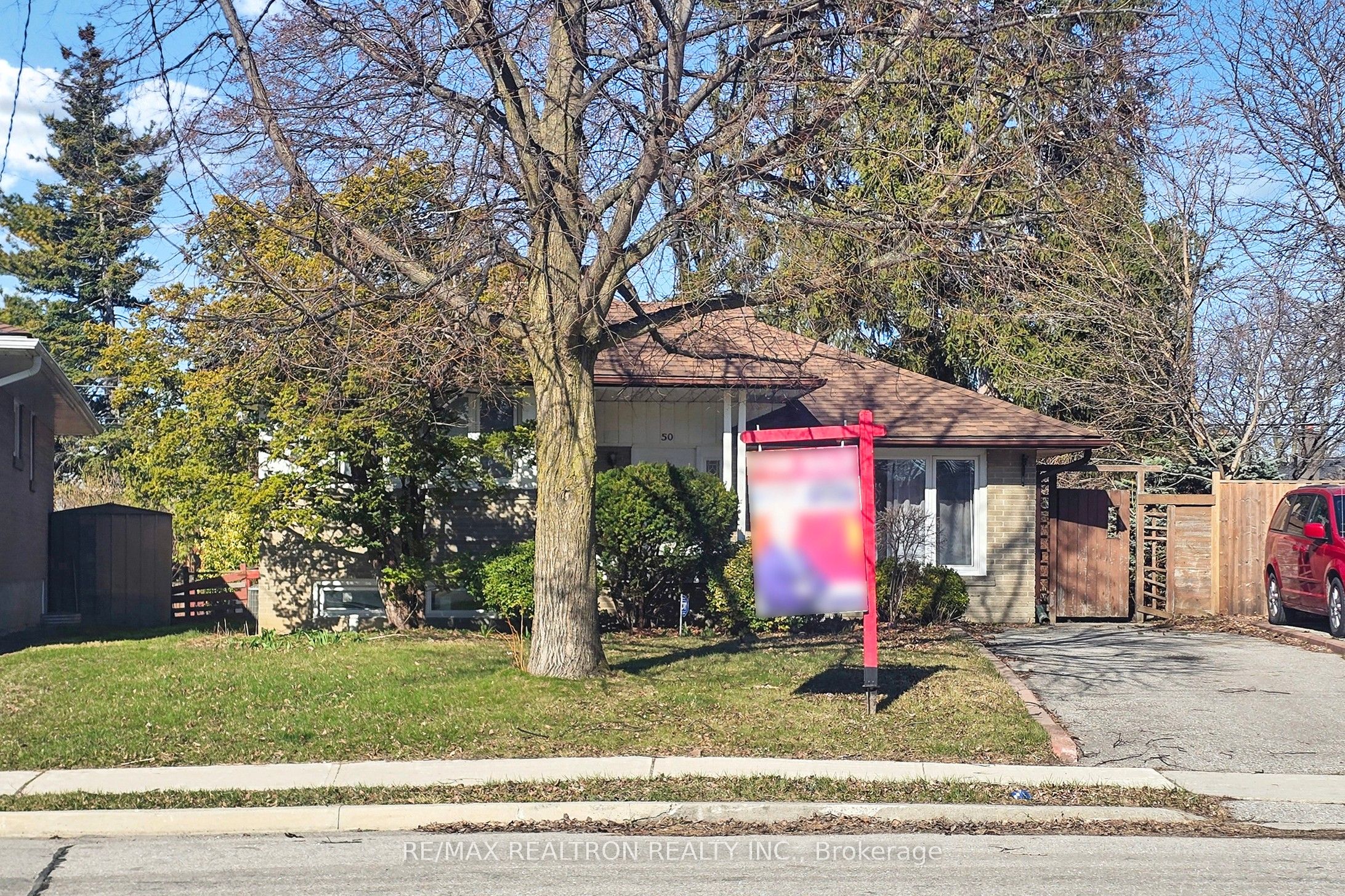 50 Charlemont Crescent Property Photo 1