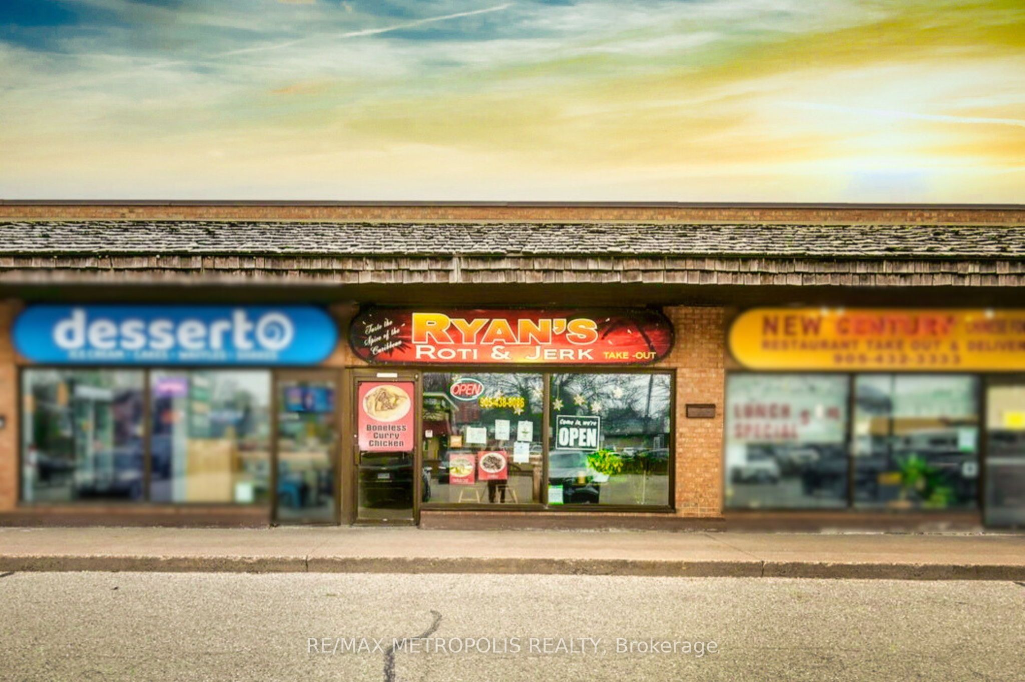 #f5 - 1051 Simcoe Street Property Photo