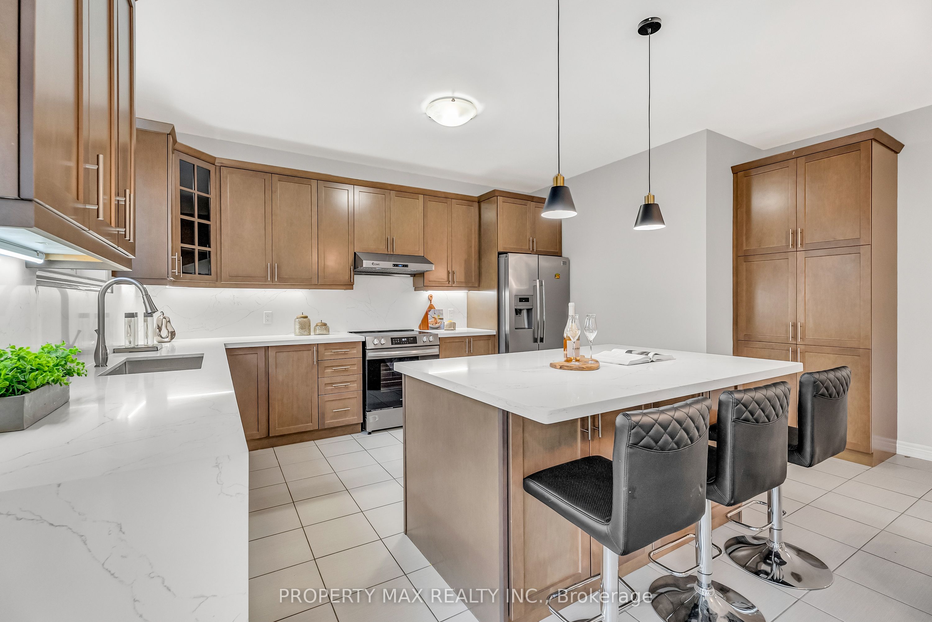 40 Britannia Avenue E Property Photo 15