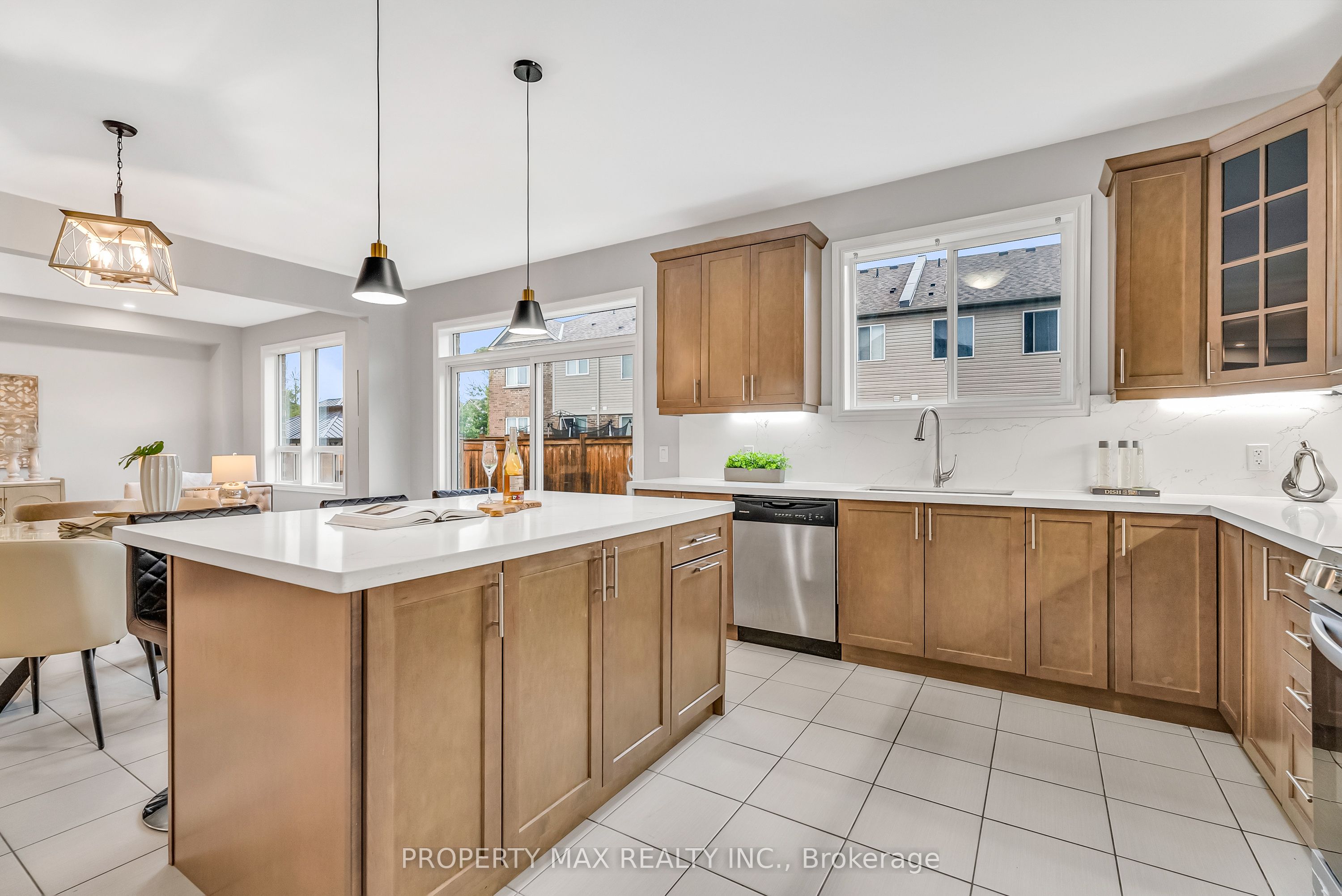 40 Britannia Avenue E Property Photo 17