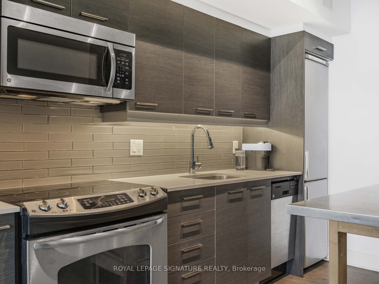 630 Queen Street E 217 Property Photo 7