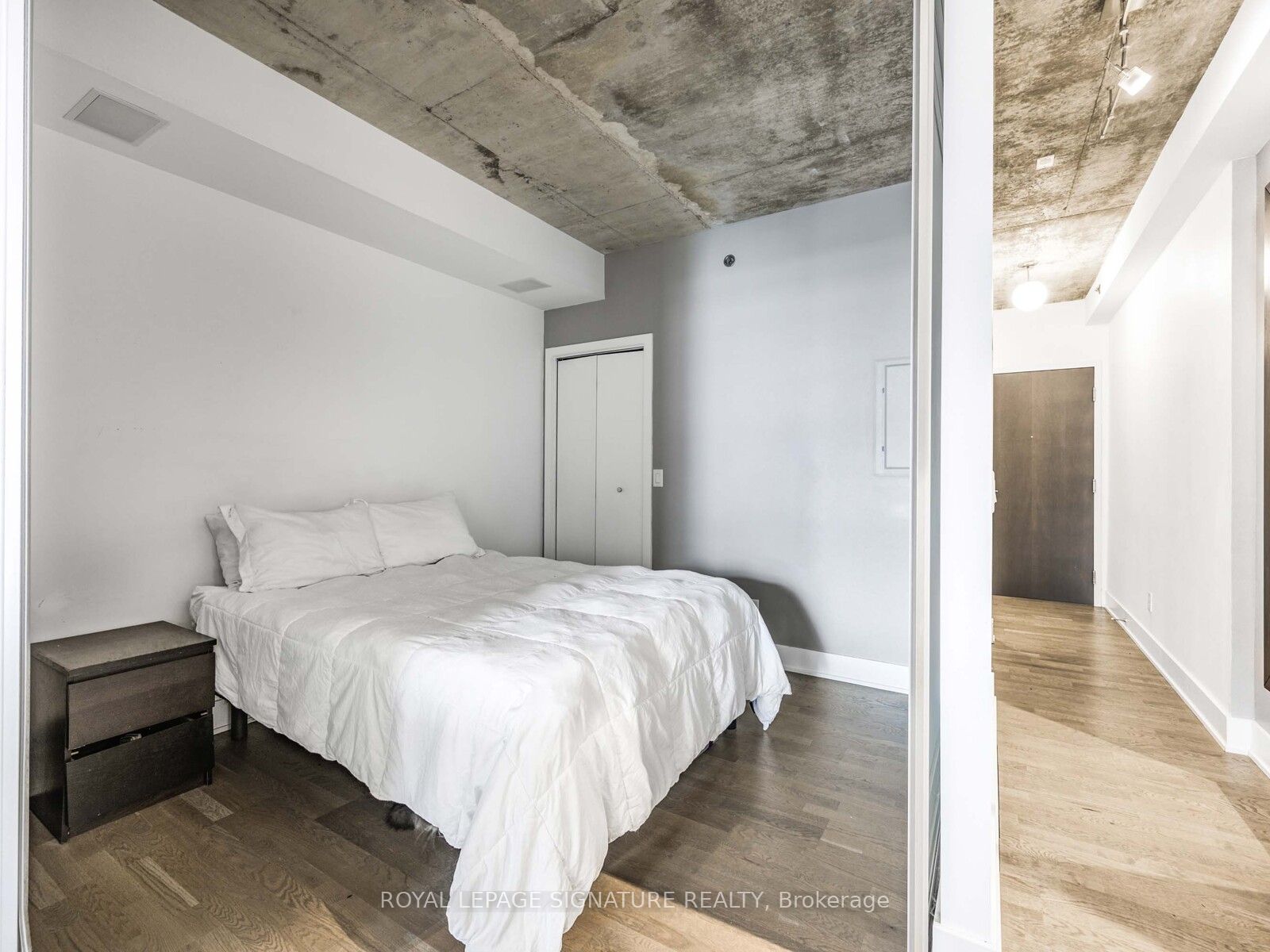 630 Queen Street E 217 Property Photo 9