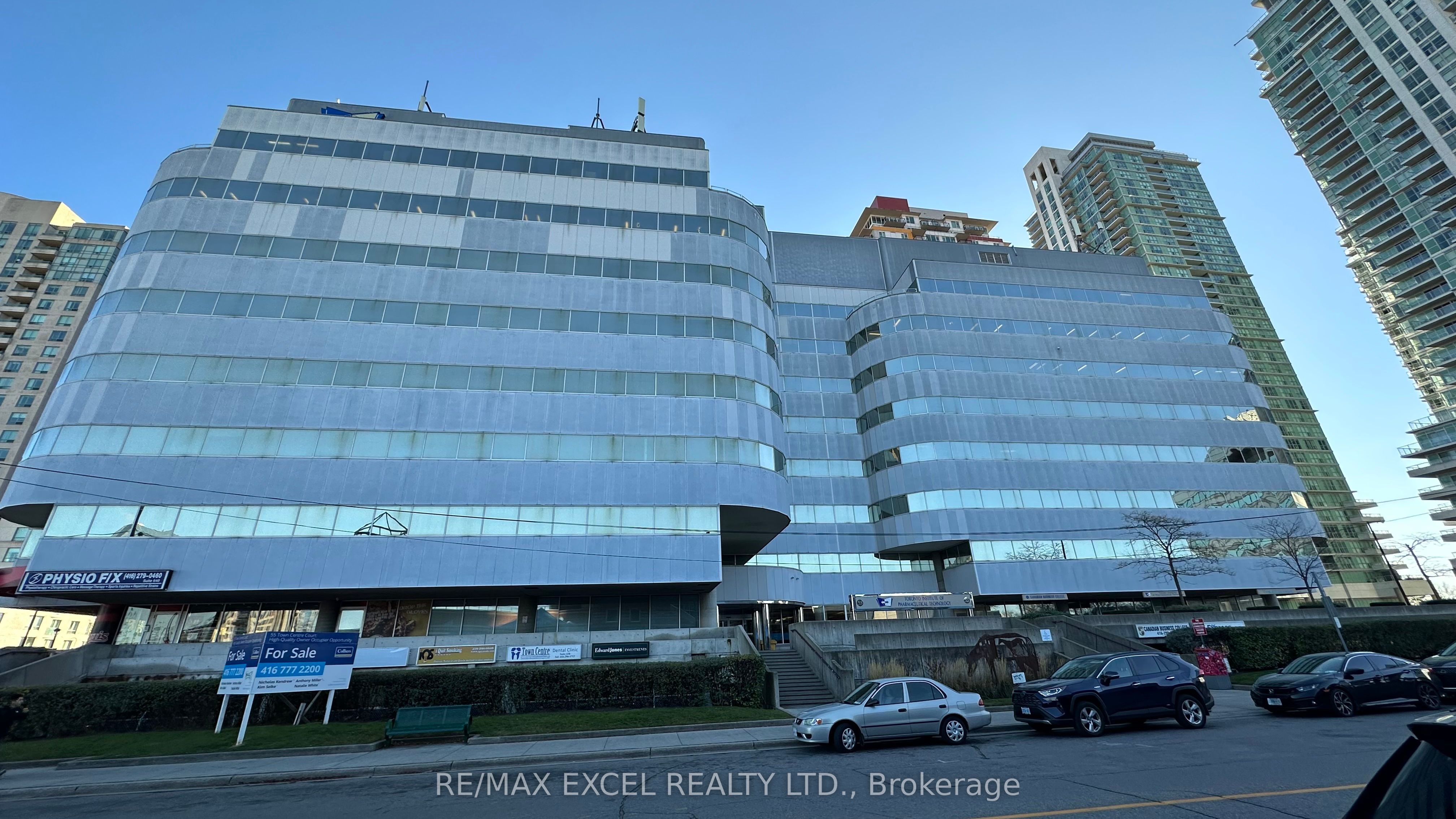 #105a - 55 Town Centre Court Property Photo 1