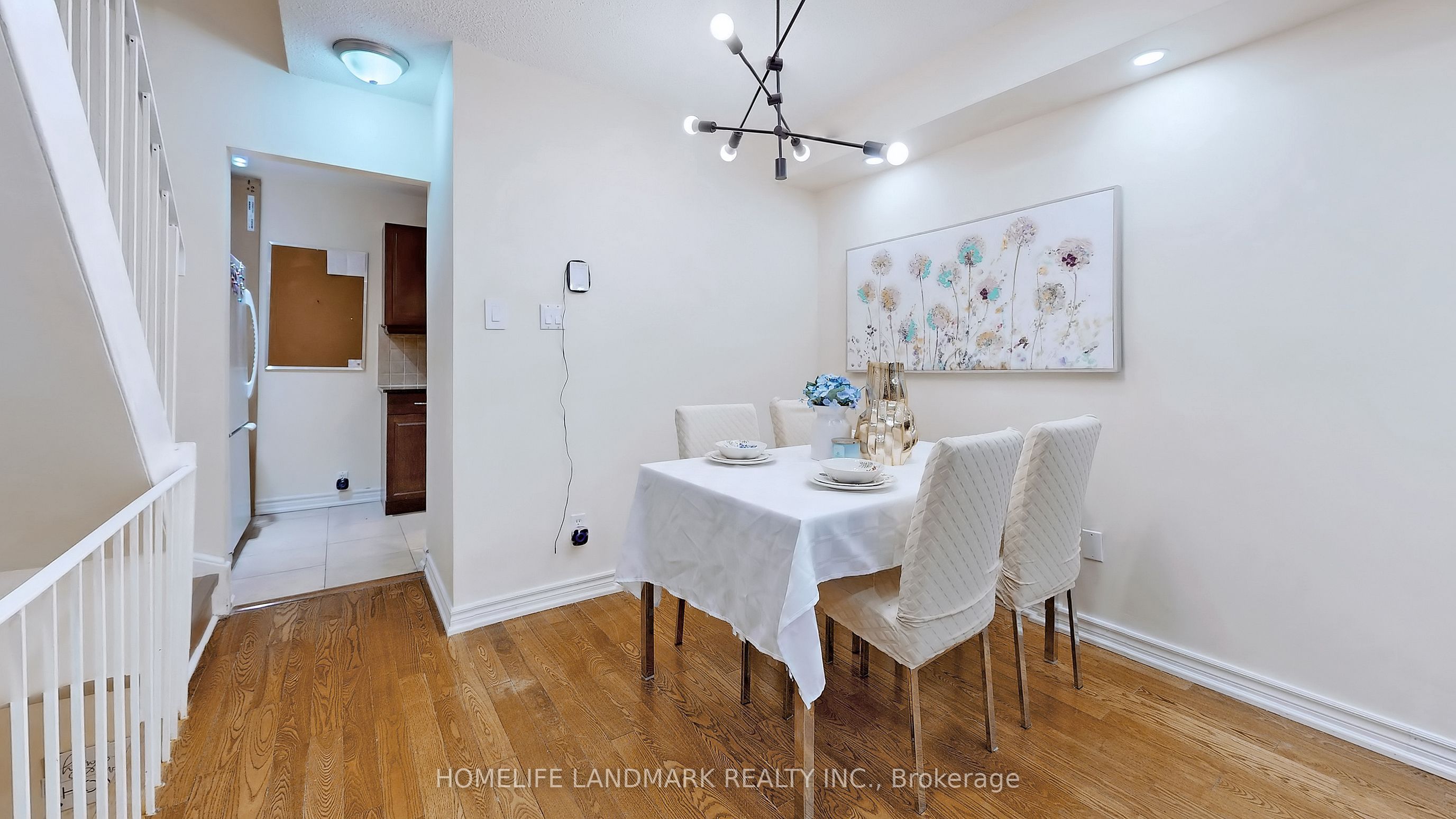 1209 Queen Street E 82 Property Photo 6