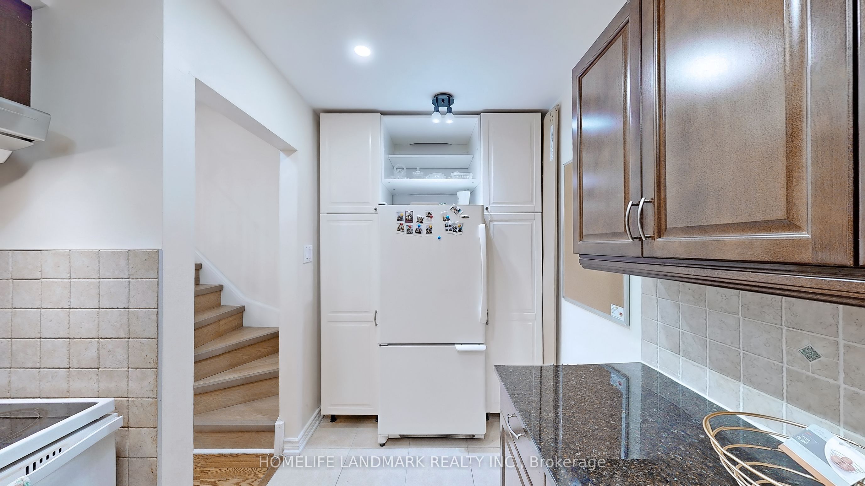 1209 Queen Street E 82 Property Photo 8