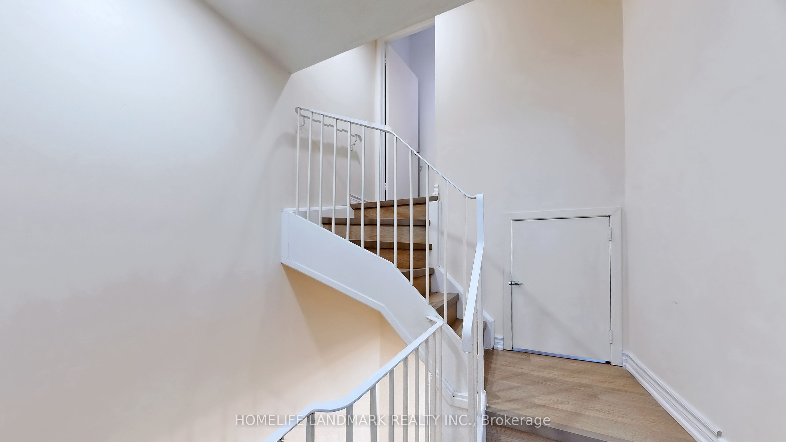1209 Queen Street E 82 Property Photo 14
