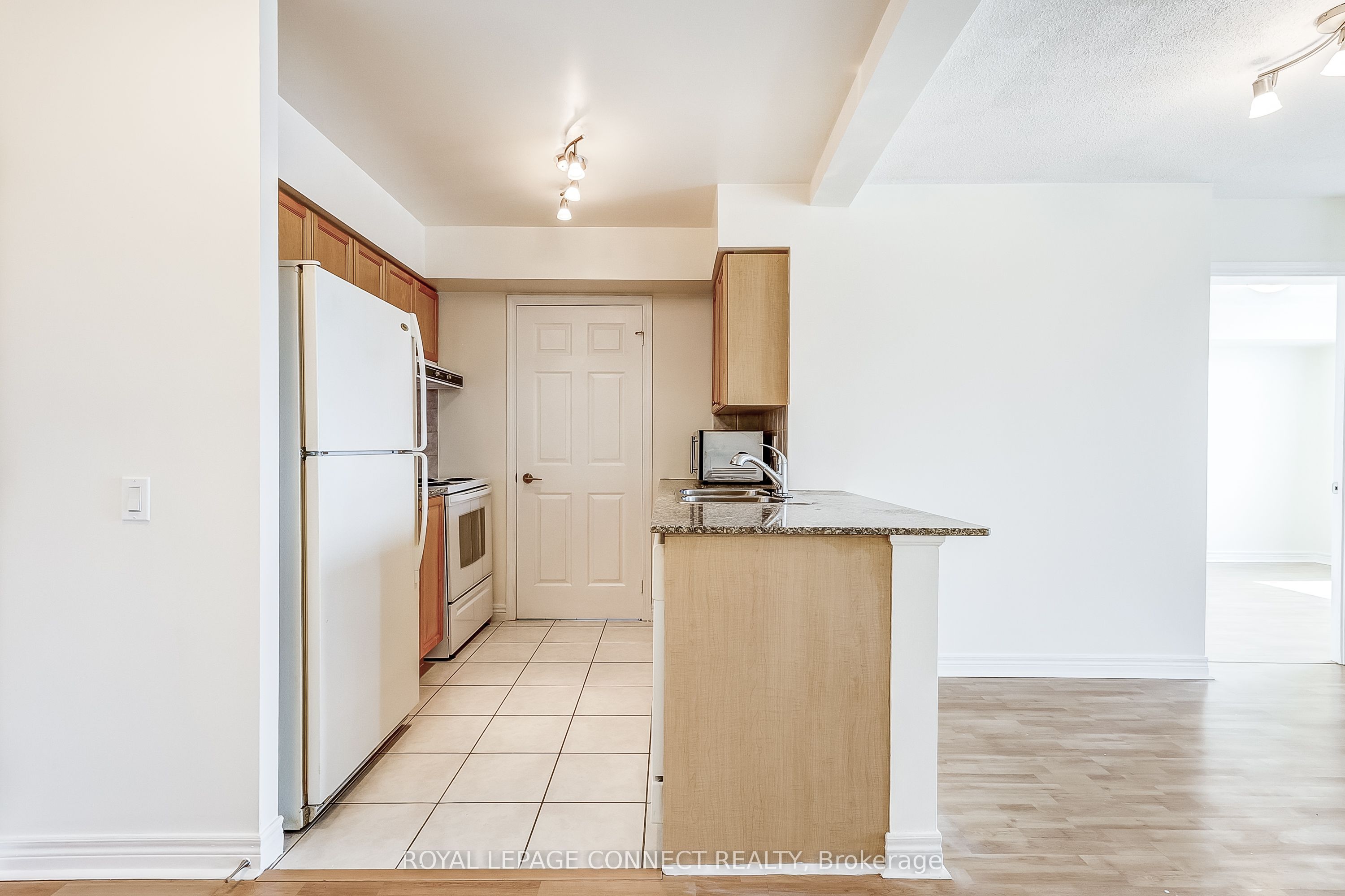83 Borough Drive 514 Property Photo 8