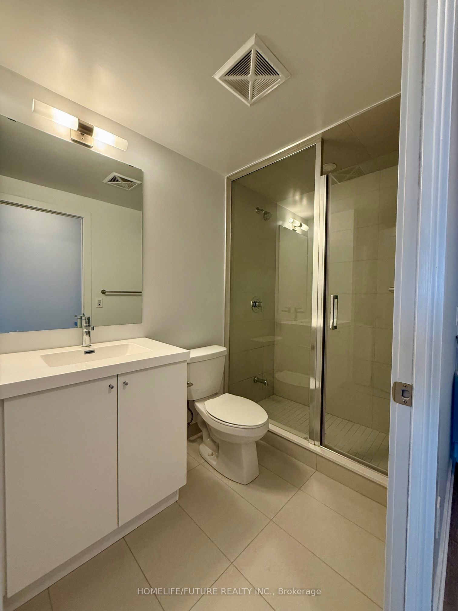 2550 Simcoe Street N 519 Property Photo 9