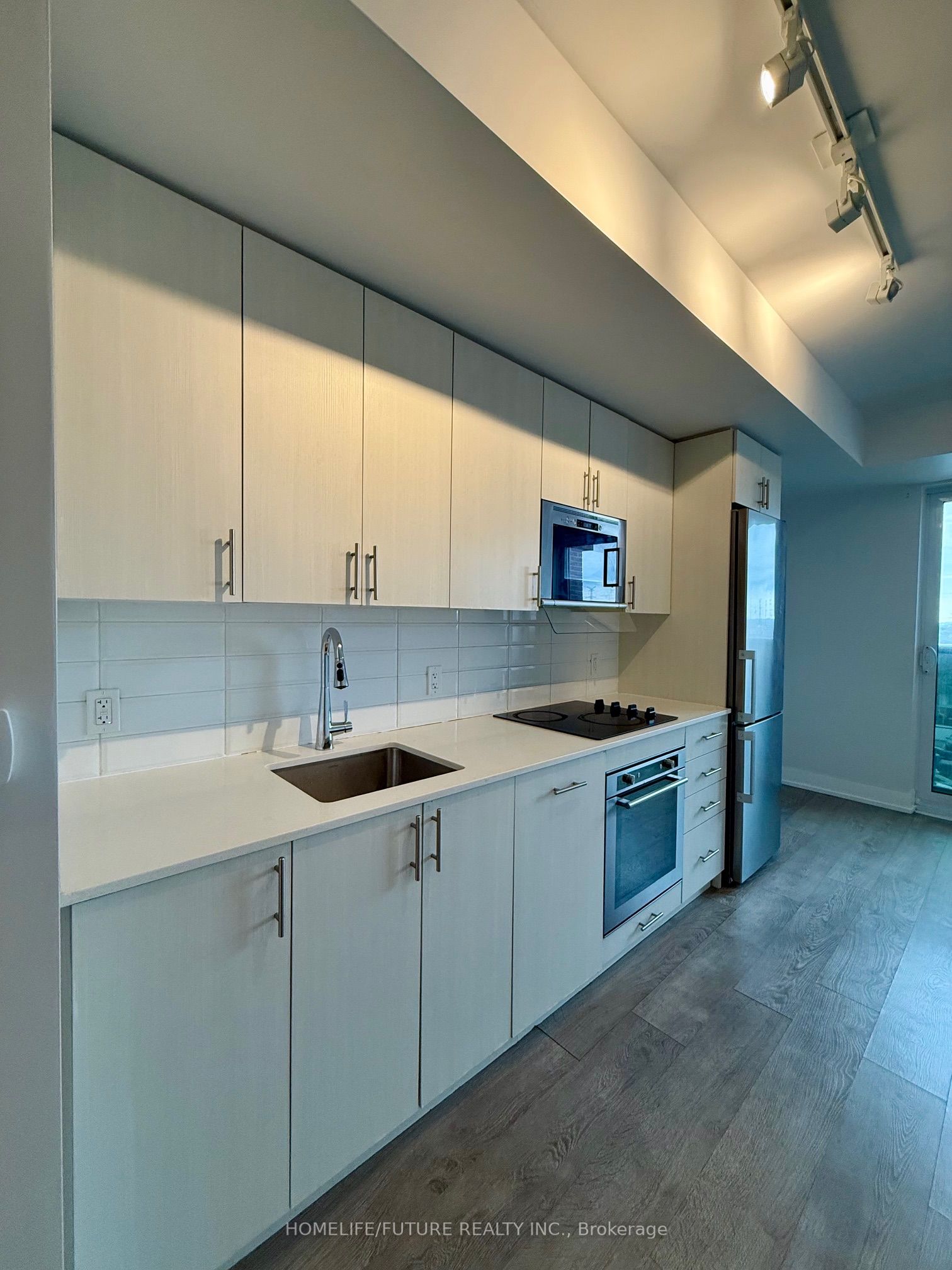 2550 Simcoe Street N 519 Property Photo 12