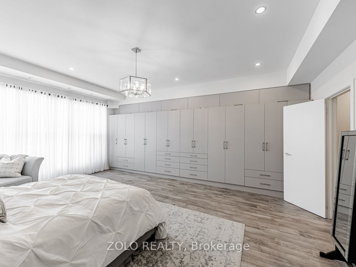 1842 Queen Street E 304 Property Photo 22