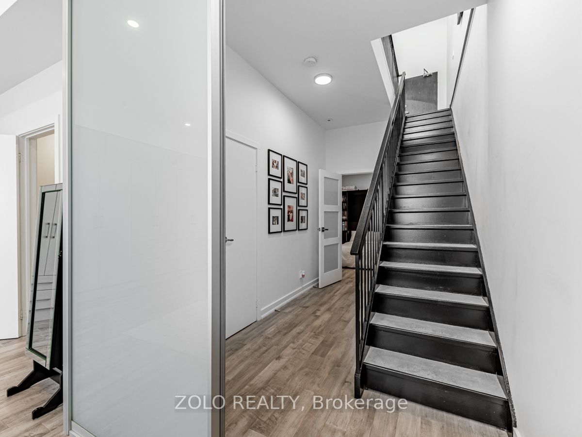 1842 Queen Street E 304 Property Photo 23
