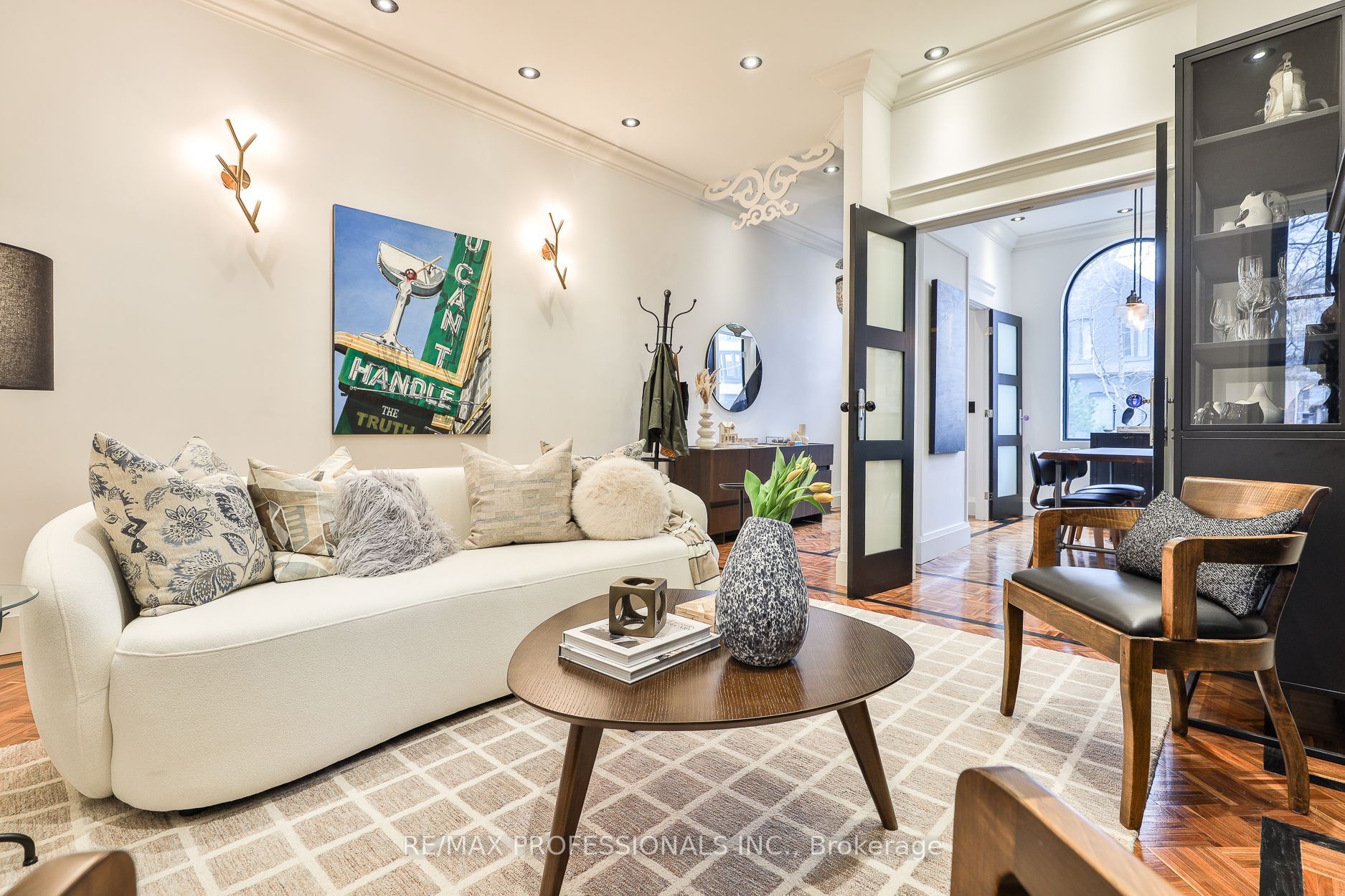 120 Morse Street Property Photo 7