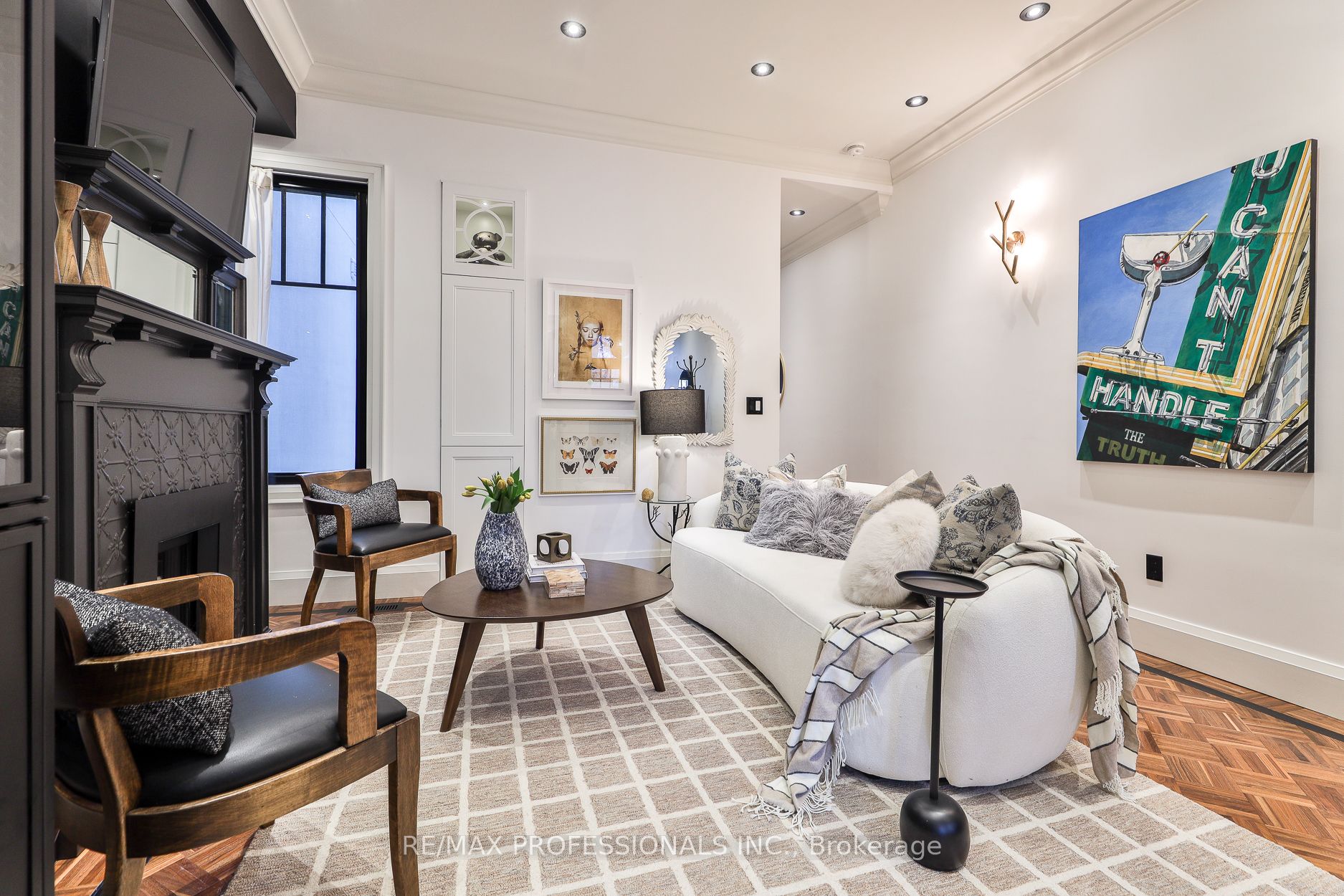 120 Morse Street Property Photo 8