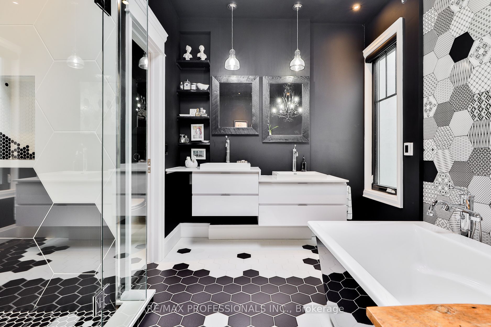 120 Morse Street Property Photo 28