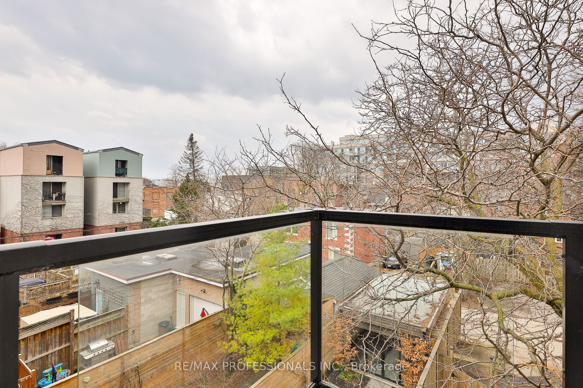 120 Morse Street Property Photo 32