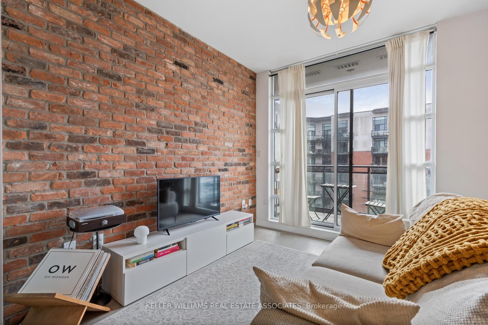 88 Colgate Avenue W 511 Property Photo 4