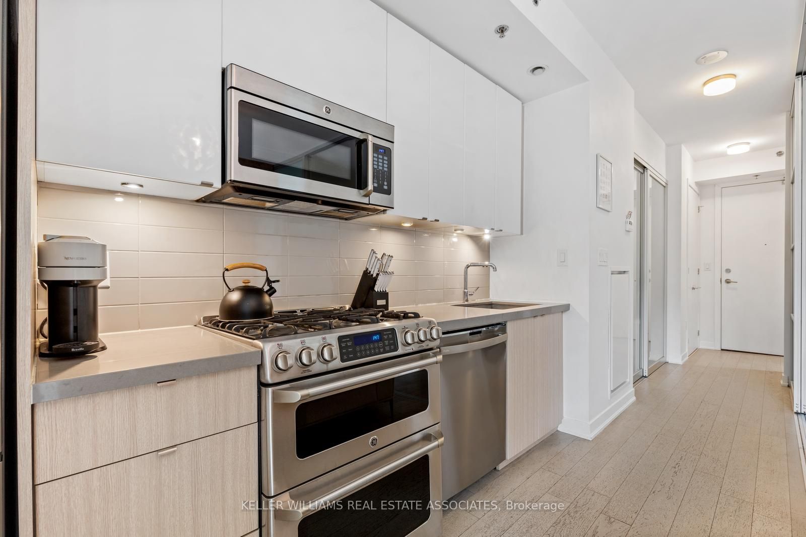 88 Colgate Avenue W 511 Property Photo 7