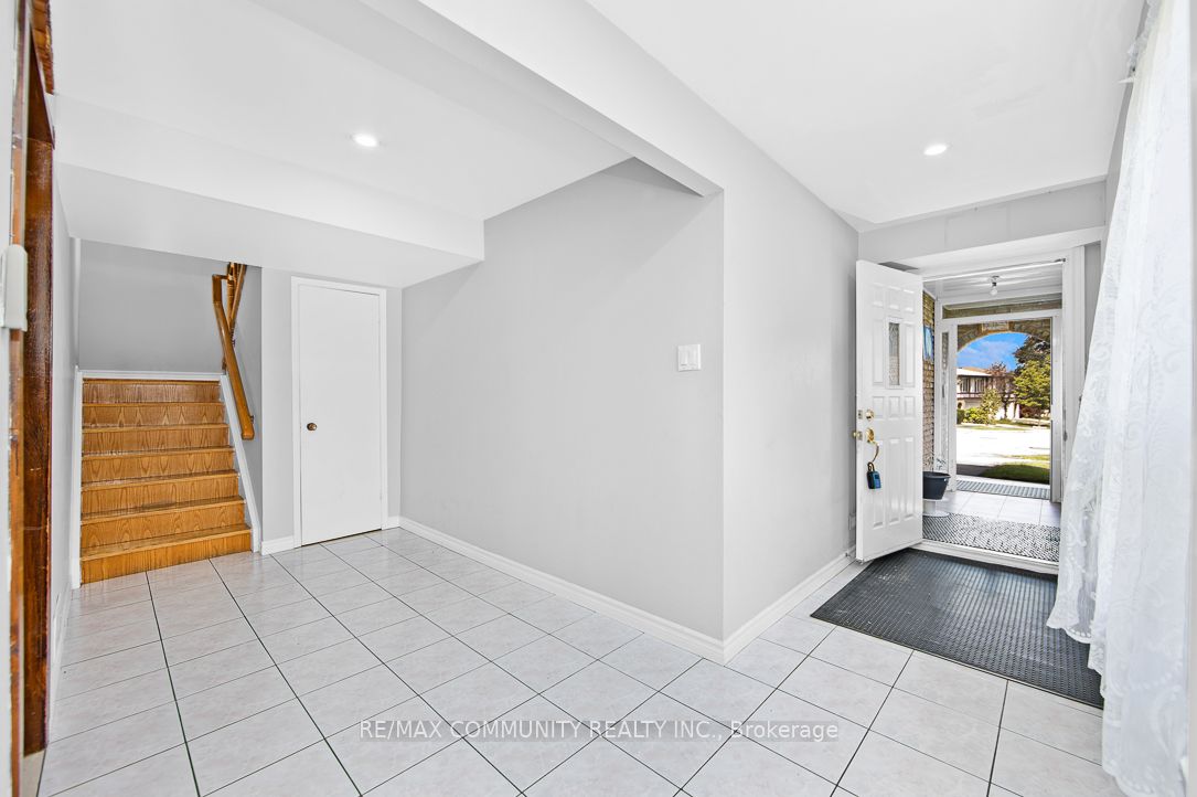 17 Tineta Crescent Property Photo 2