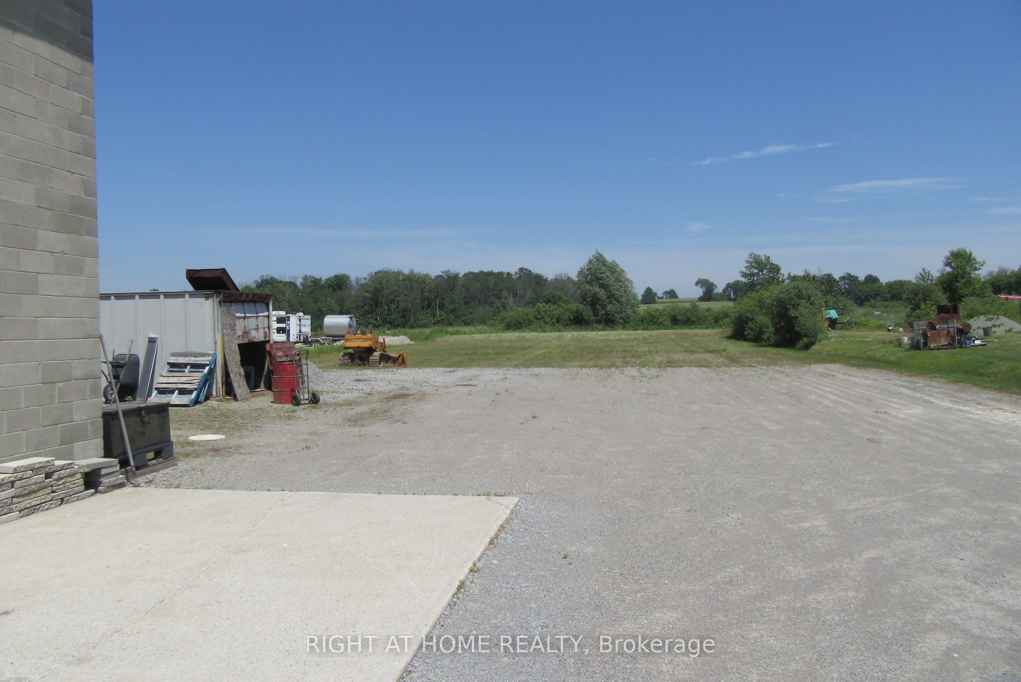 #north Port - 111 North Port Road Property Photo 7