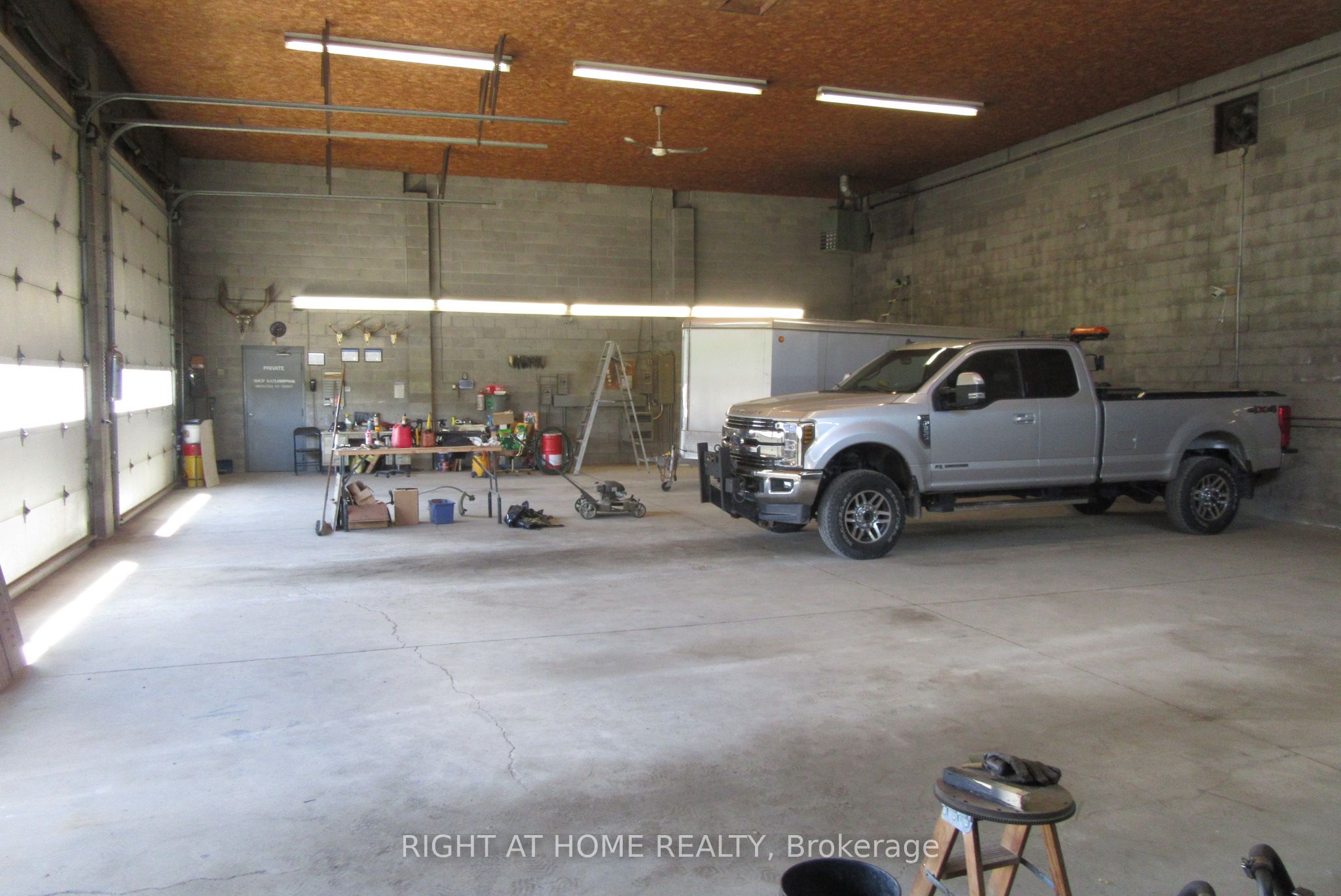 #north Port - 111 North Port Road Property Photo 9