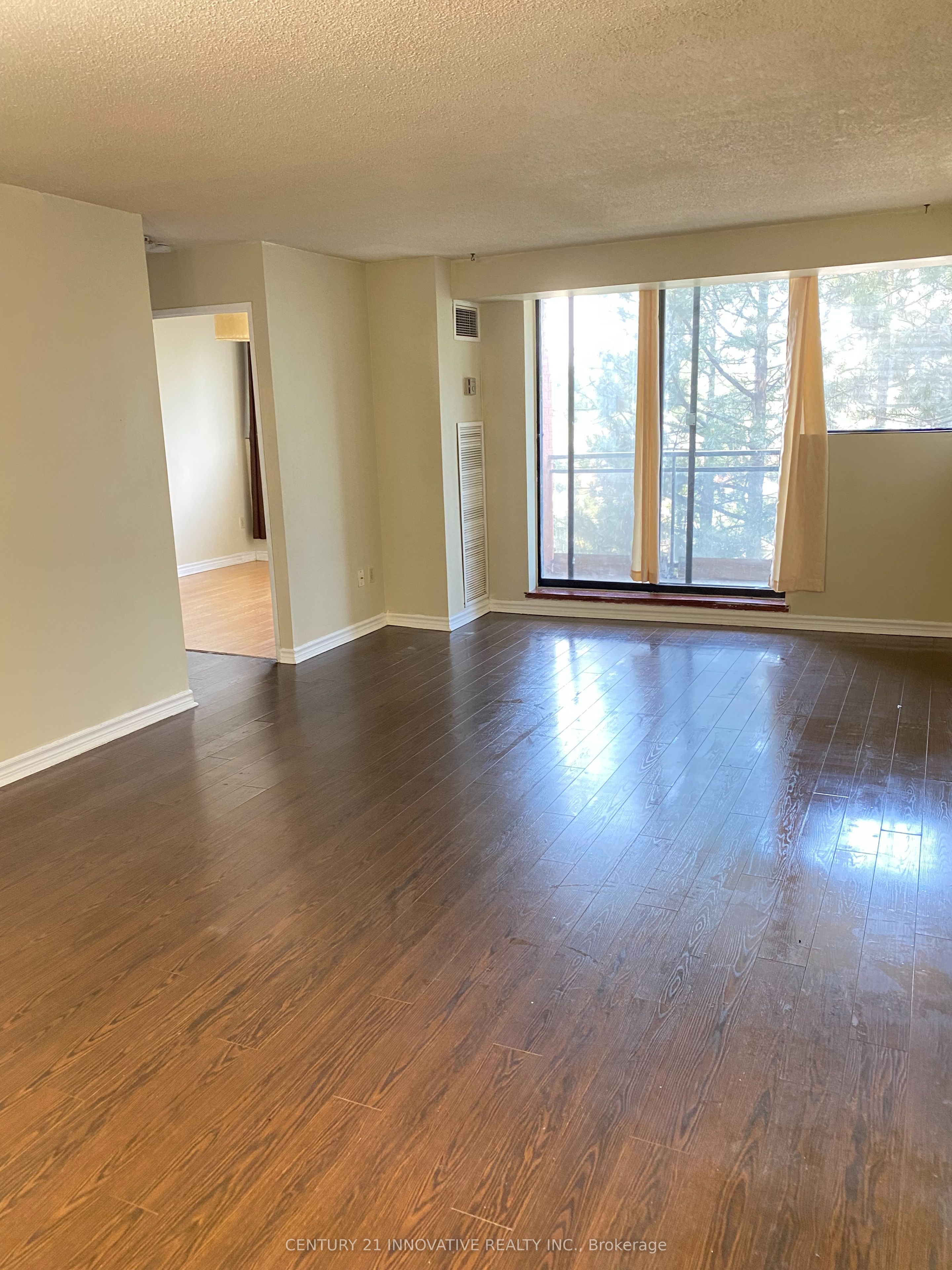 10 Tapscott Road 406 Property Photo 12