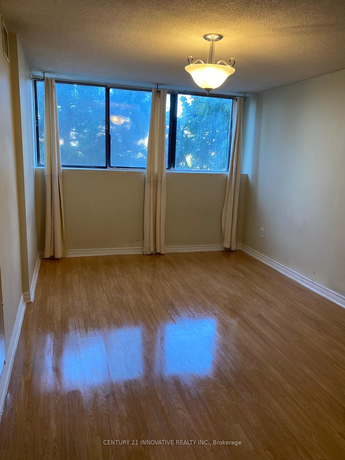 10 Tapscott Road 406 Property Photo 17