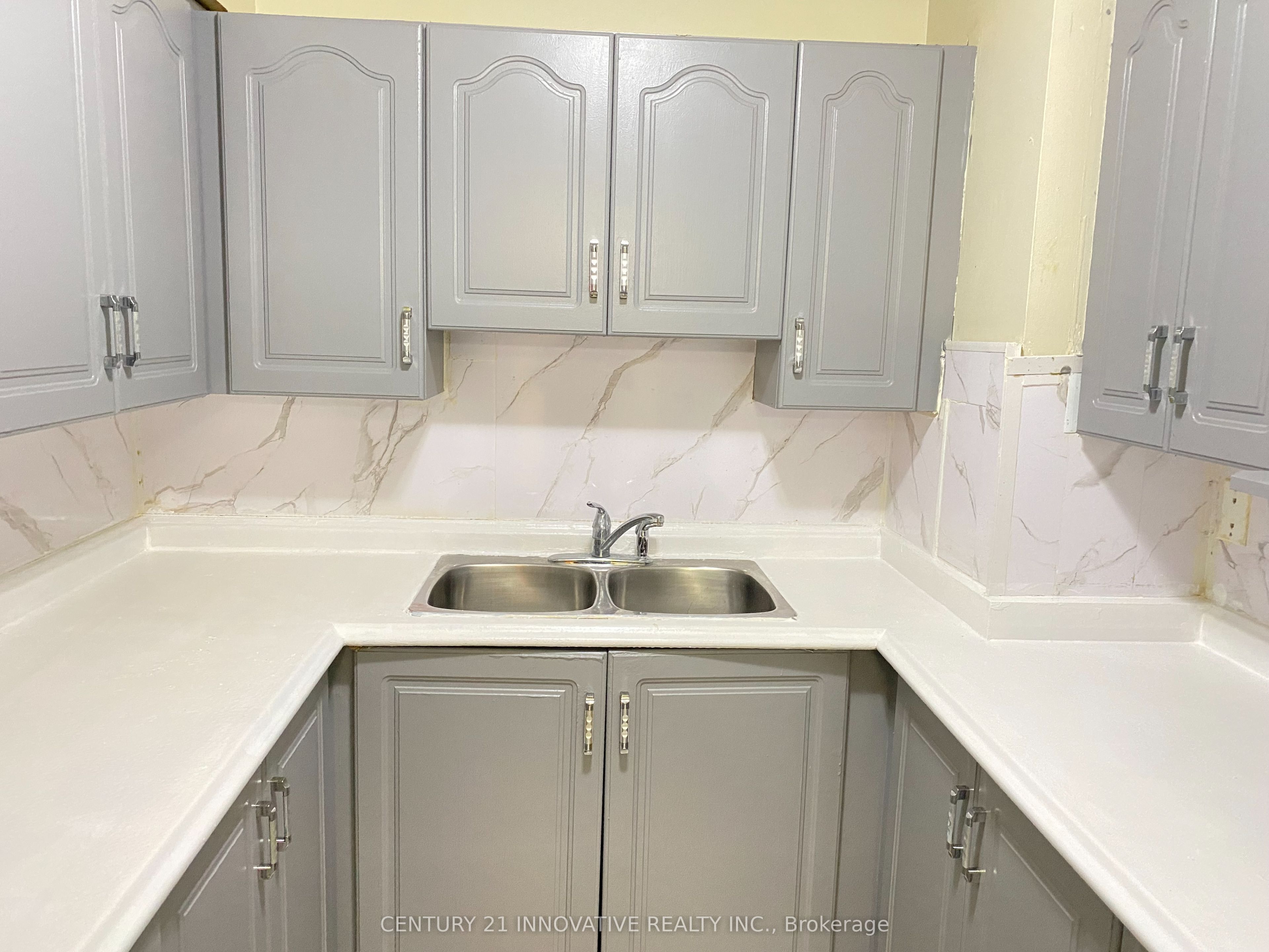 10 Tapscott Road 406 Property Photo 21