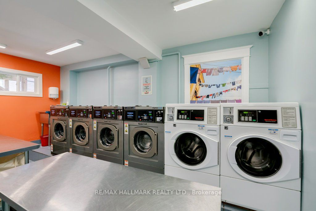 935 Kingston Road Property Photo 4