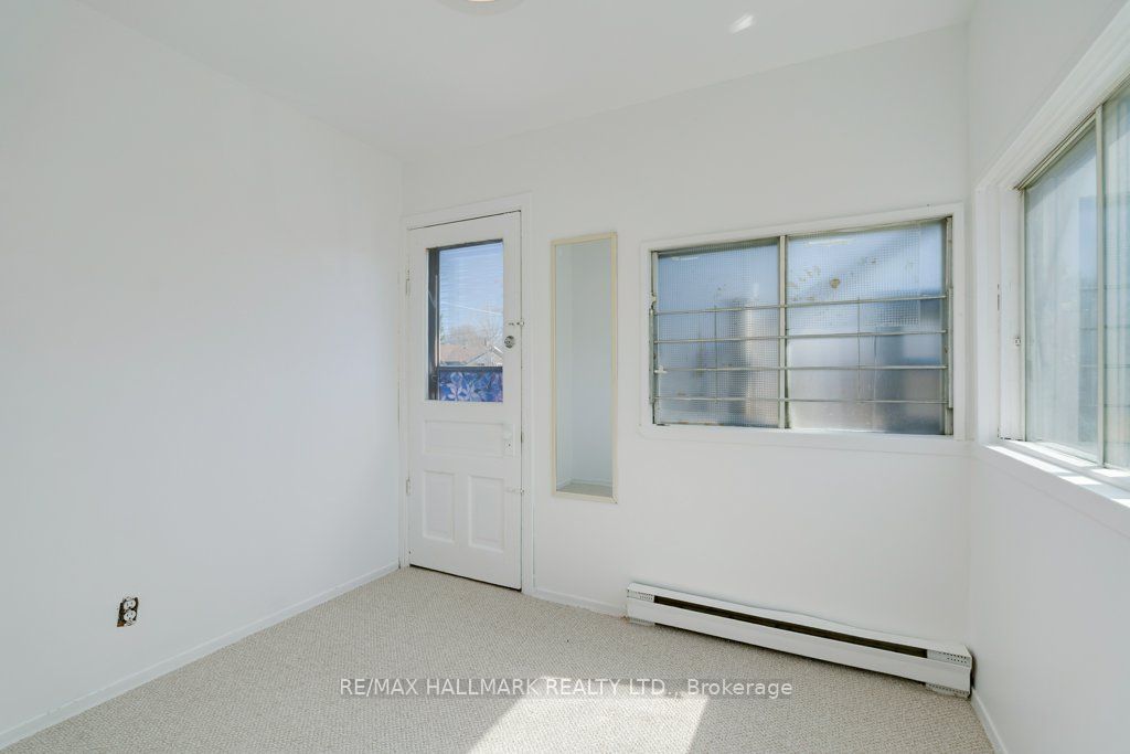 935 Kingston Road Property Photo 13