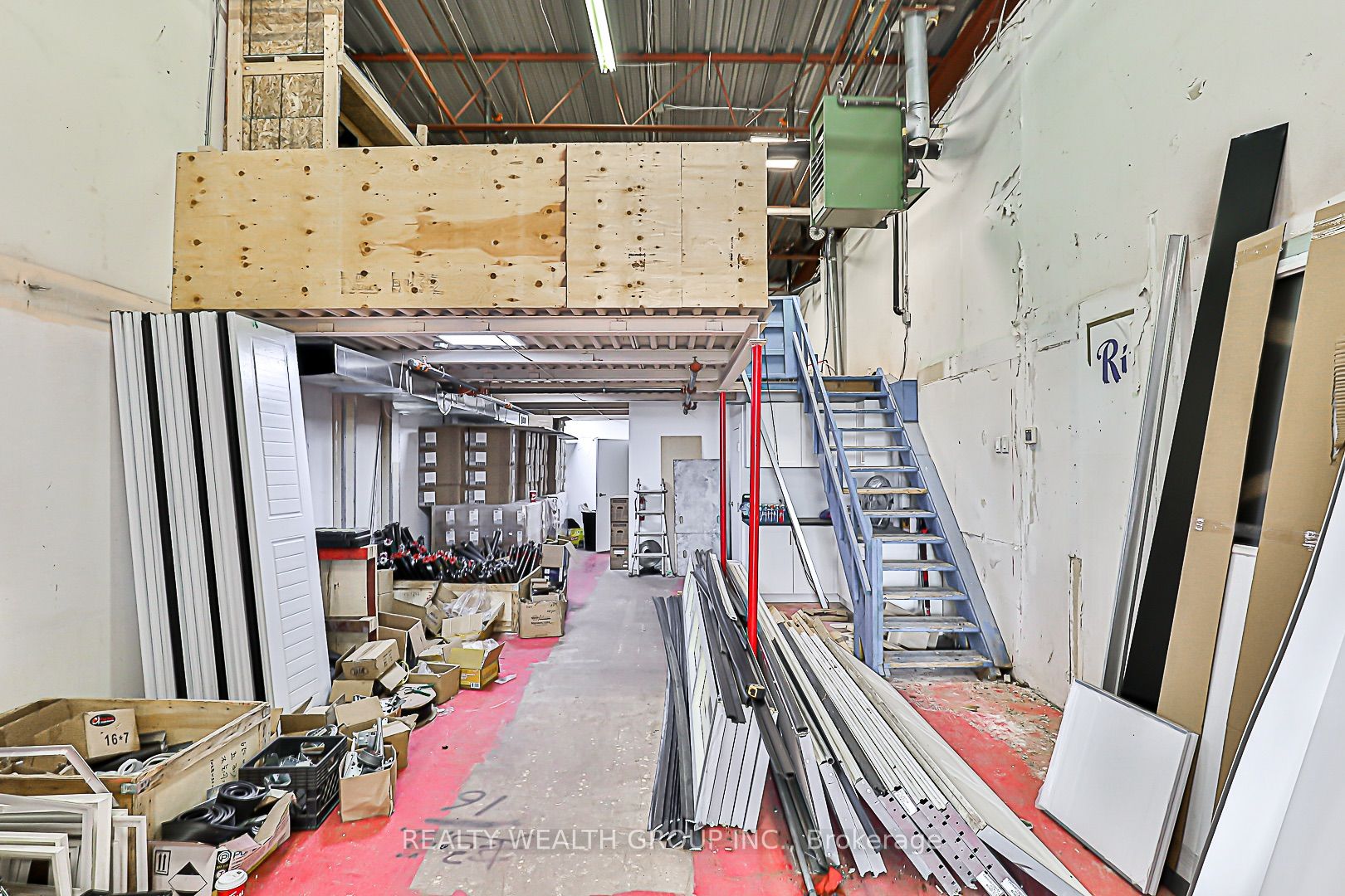 #b26 - 2370 Midland Avenue Property Photo 13
