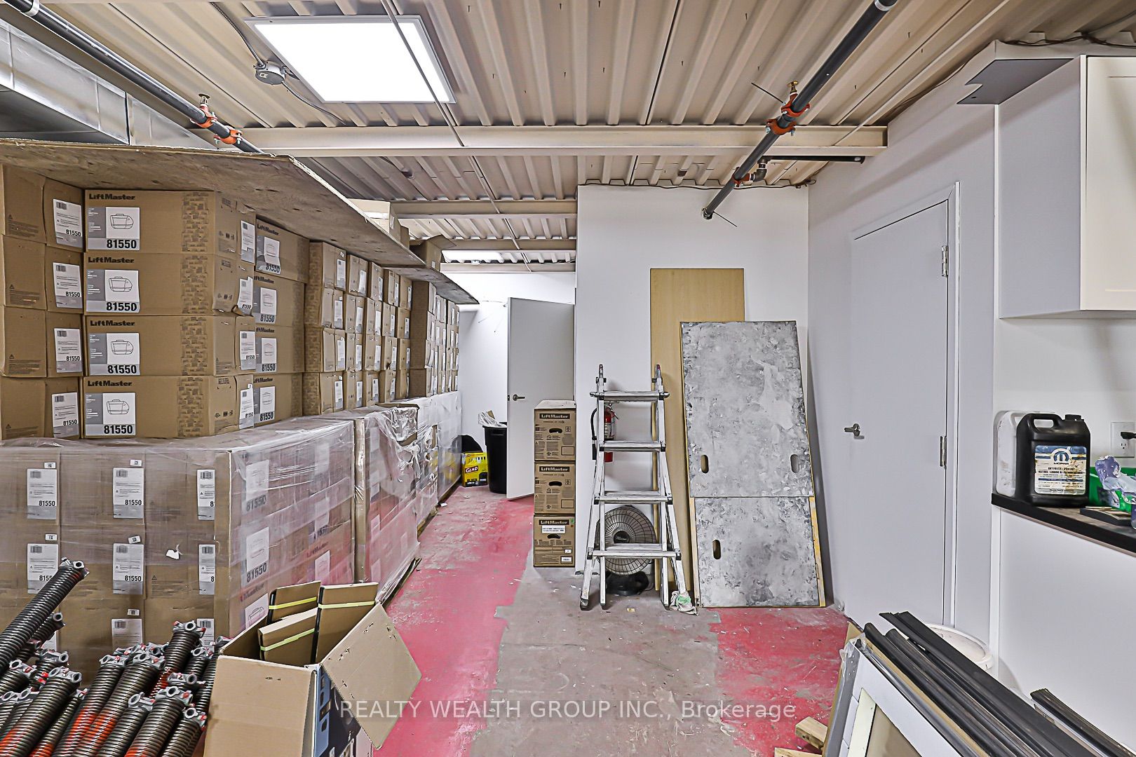 #b26 - 2370 Midland Avenue Property Photo 14