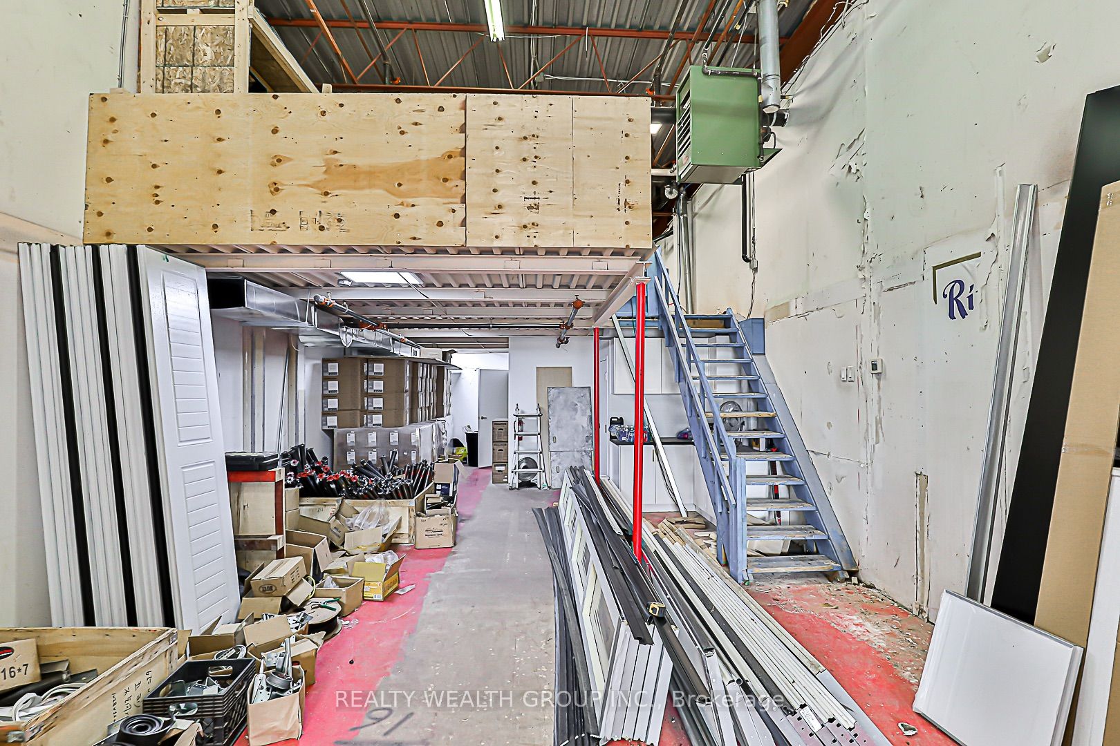 #b26 - 2370 Midland Avenue Property Photo 15